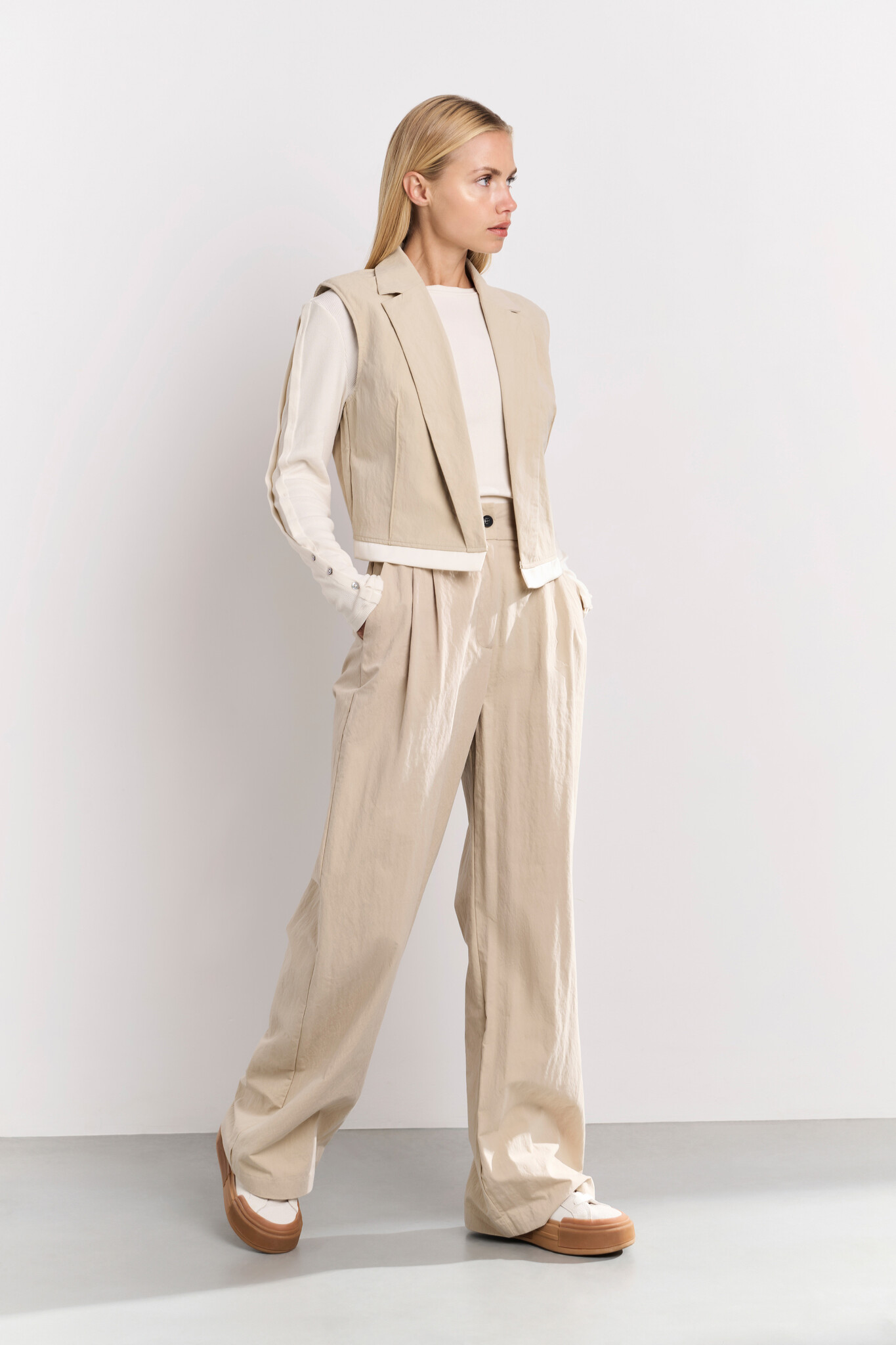 https://cdn.webshopapp.com/shops/223274/files/473761048/file.jpg