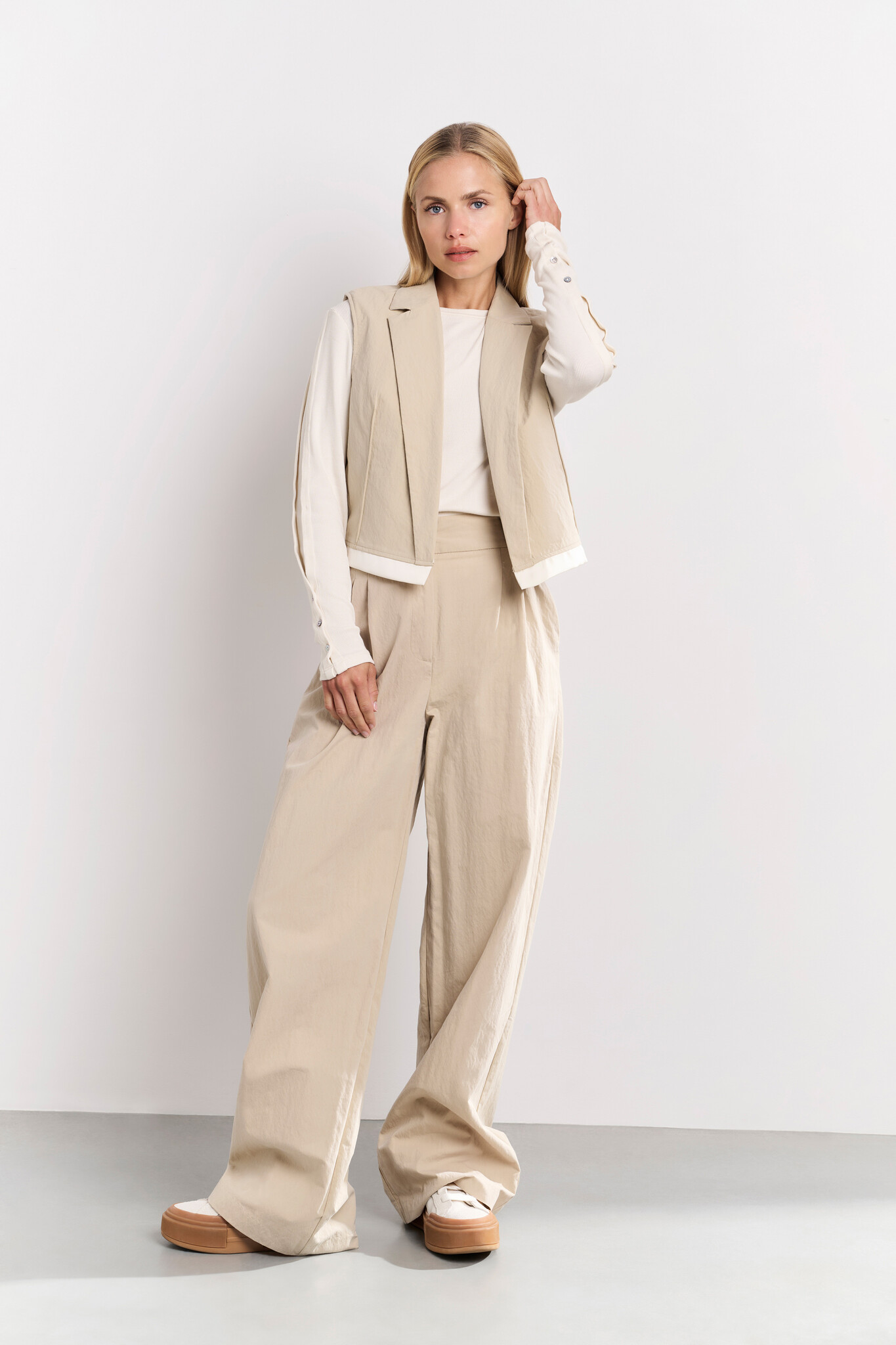 https://cdn.webshopapp.com/shops/223274/files/473761049/file.jpg