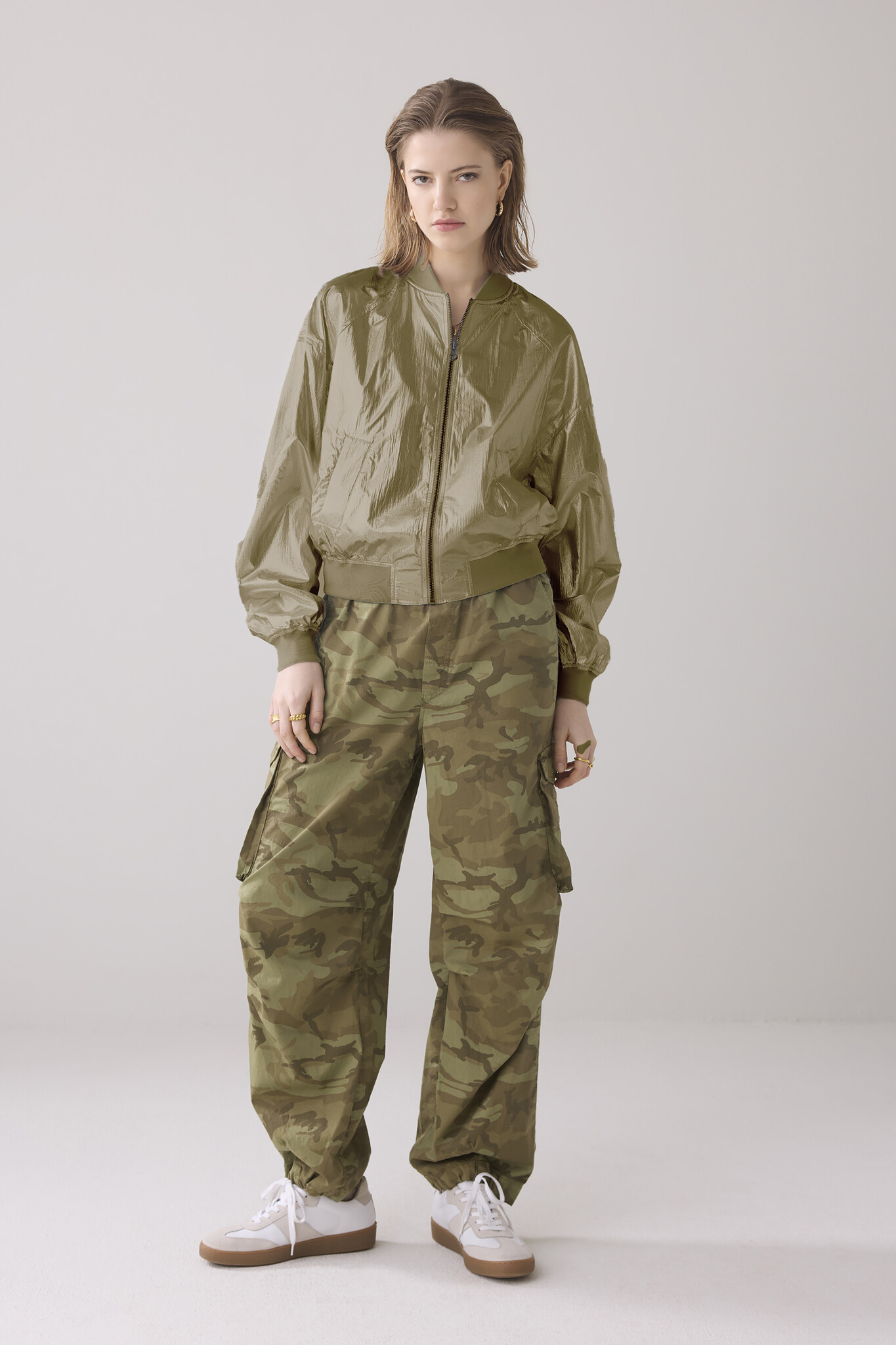 https://cdn.webshopapp.com/shops/223274/files/473798789/file.jpg