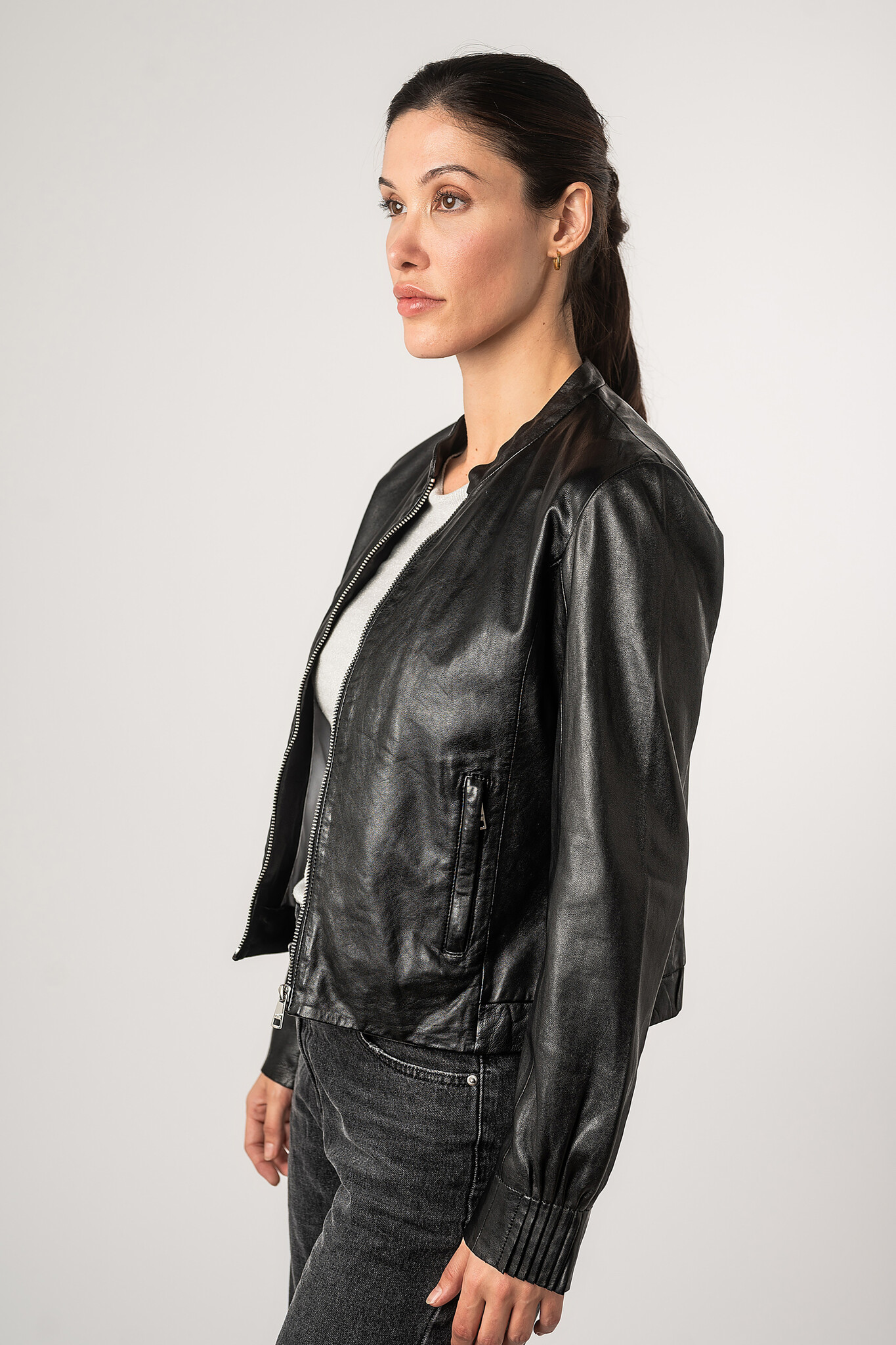 https://cdn.webshopapp.com/shops/223274/files/473801471/file.jpg