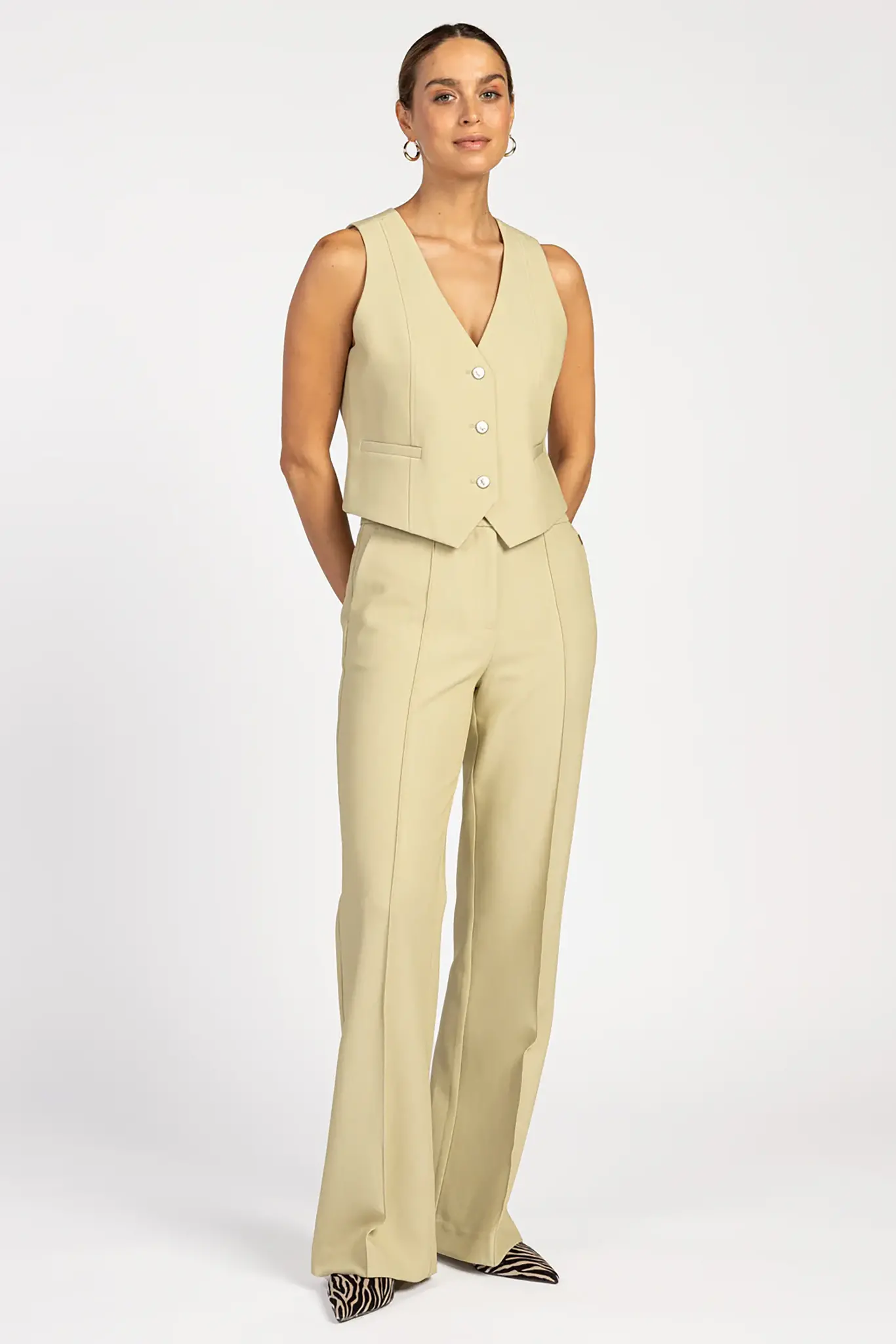 https://cdn.webshopapp.com/shops/223274/files/473900772/file.jpg