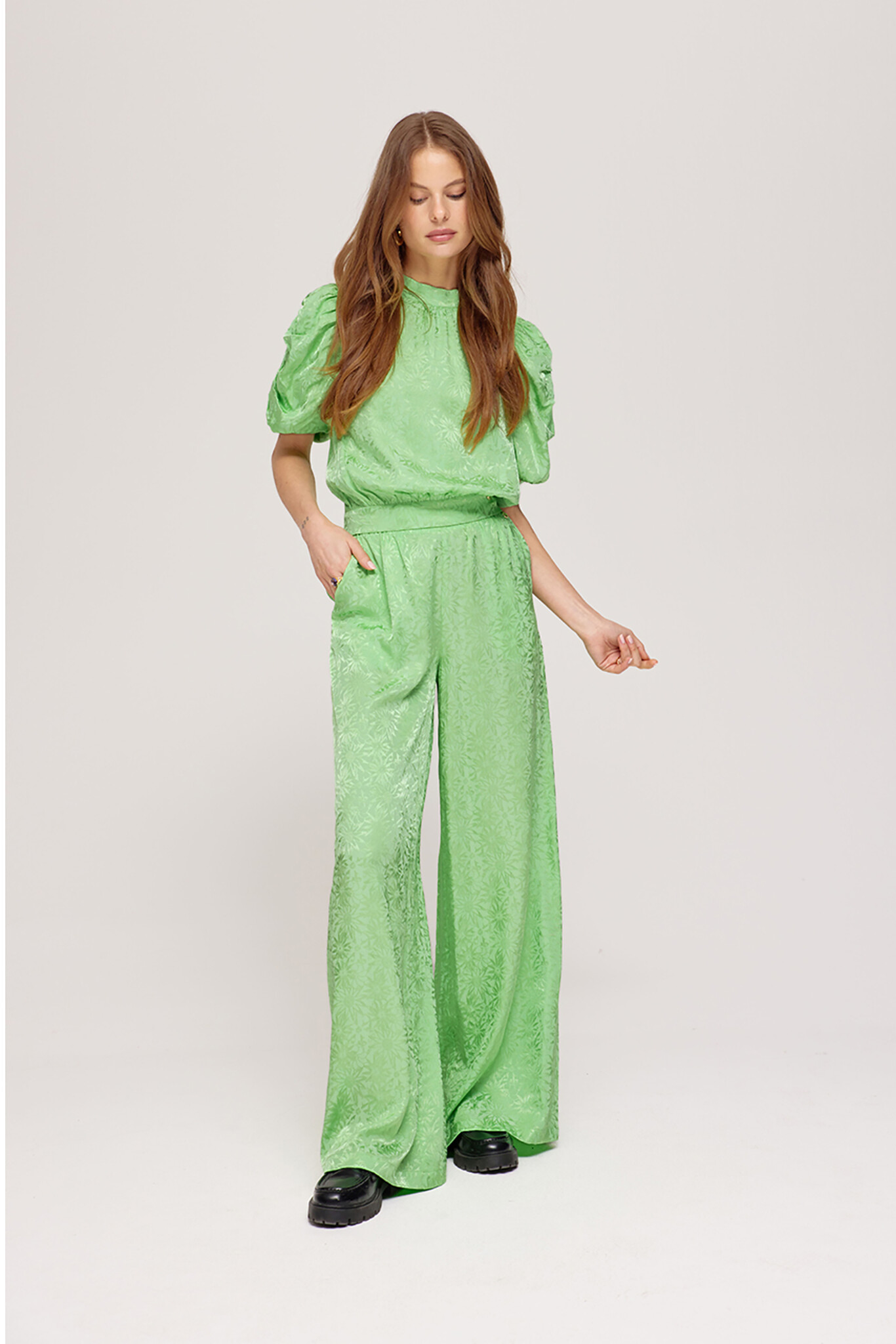 https://cdn.webshopapp.com/shops/223274/files/474144272/file.jpg