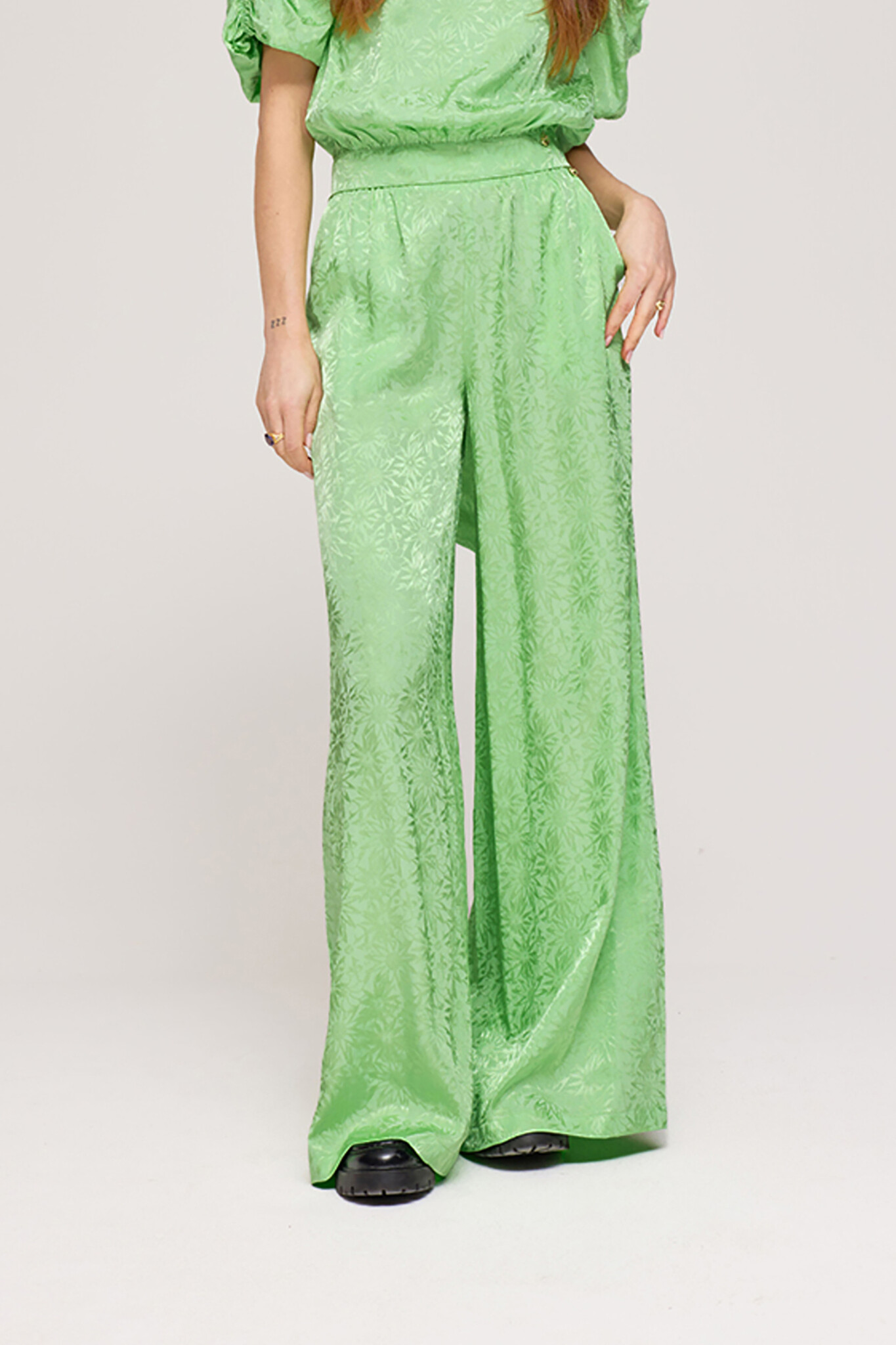 https://cdn.webshopapp.com/shops/223274/files/474144273/file.jpg