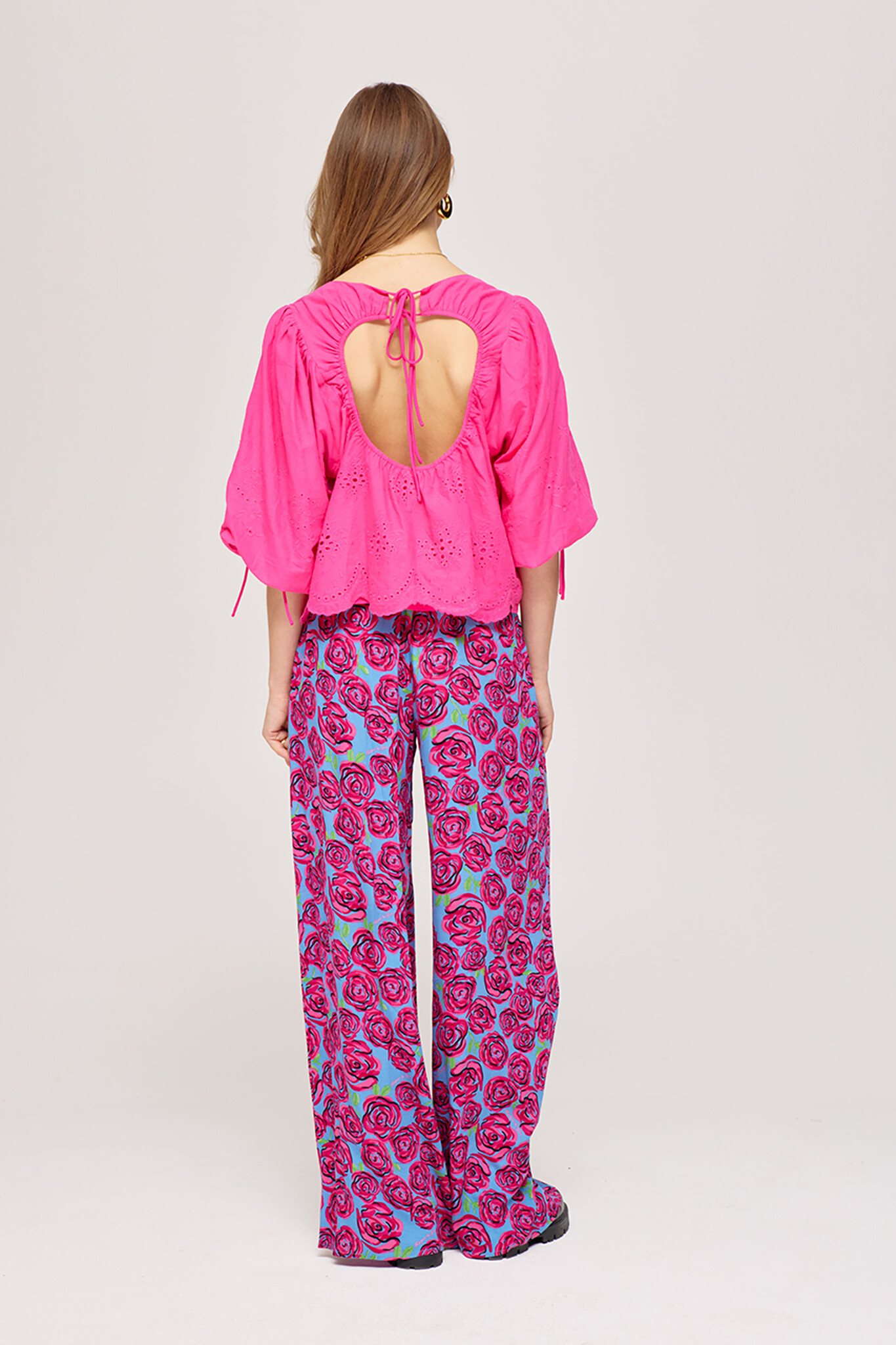 https://cdn.webshopapp.com/shops/223274/files/474144778/file.jpg