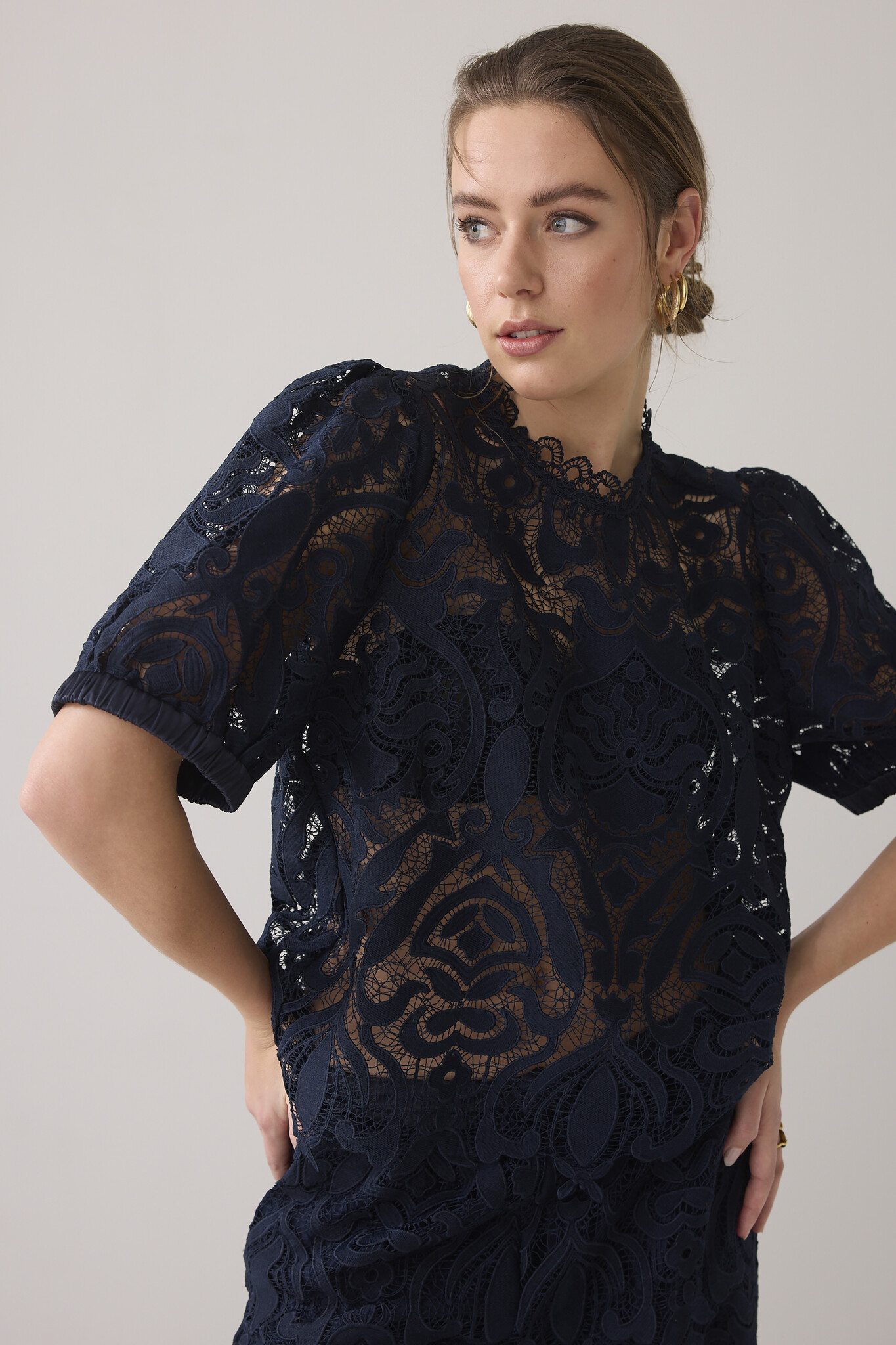 https://cdn.webshopapp.com/shops/223274/files/474159950/file.jpg