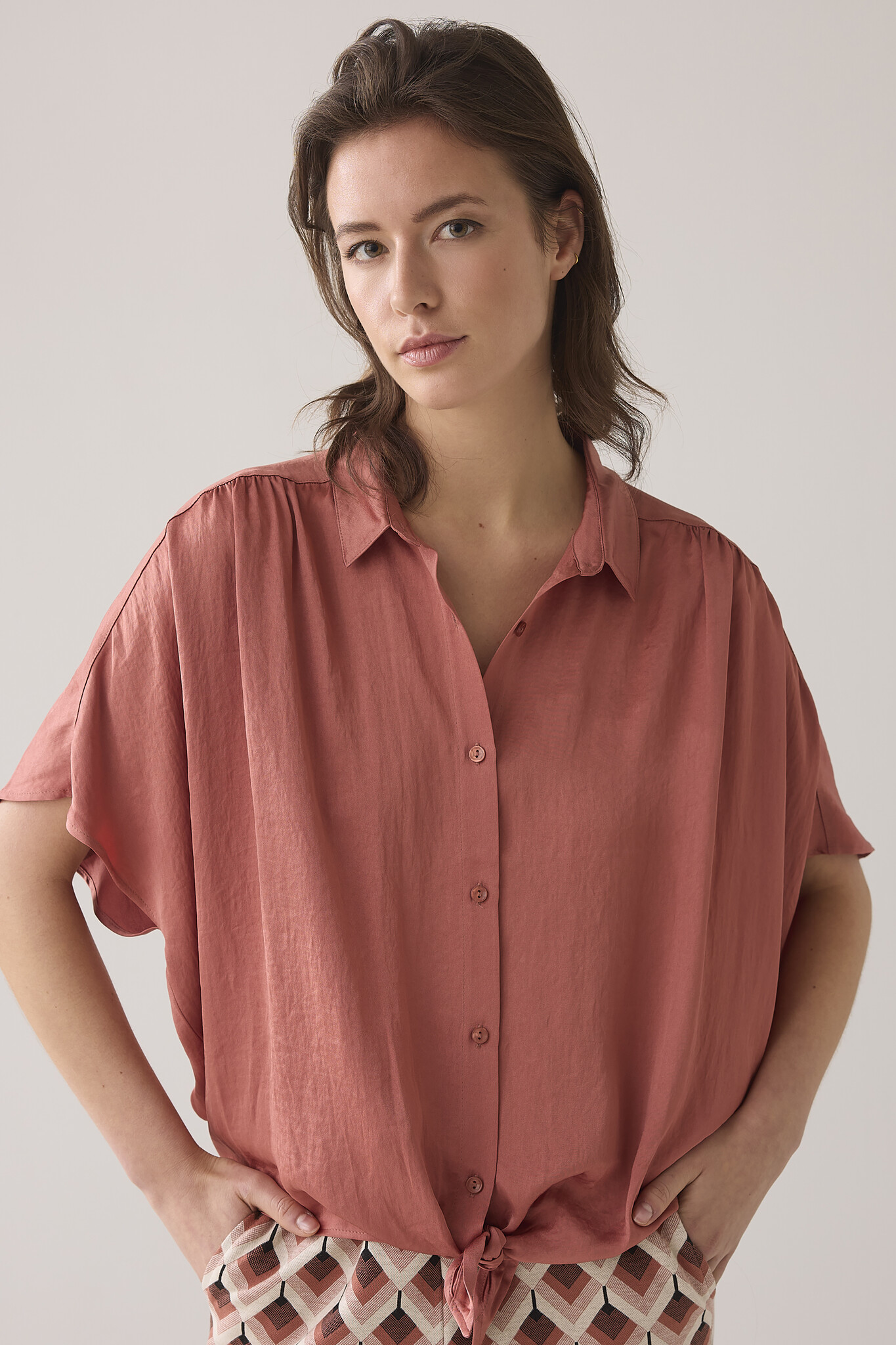 https://cdn.webshopapp.com/shops/223274/files/474160406/file.jpg