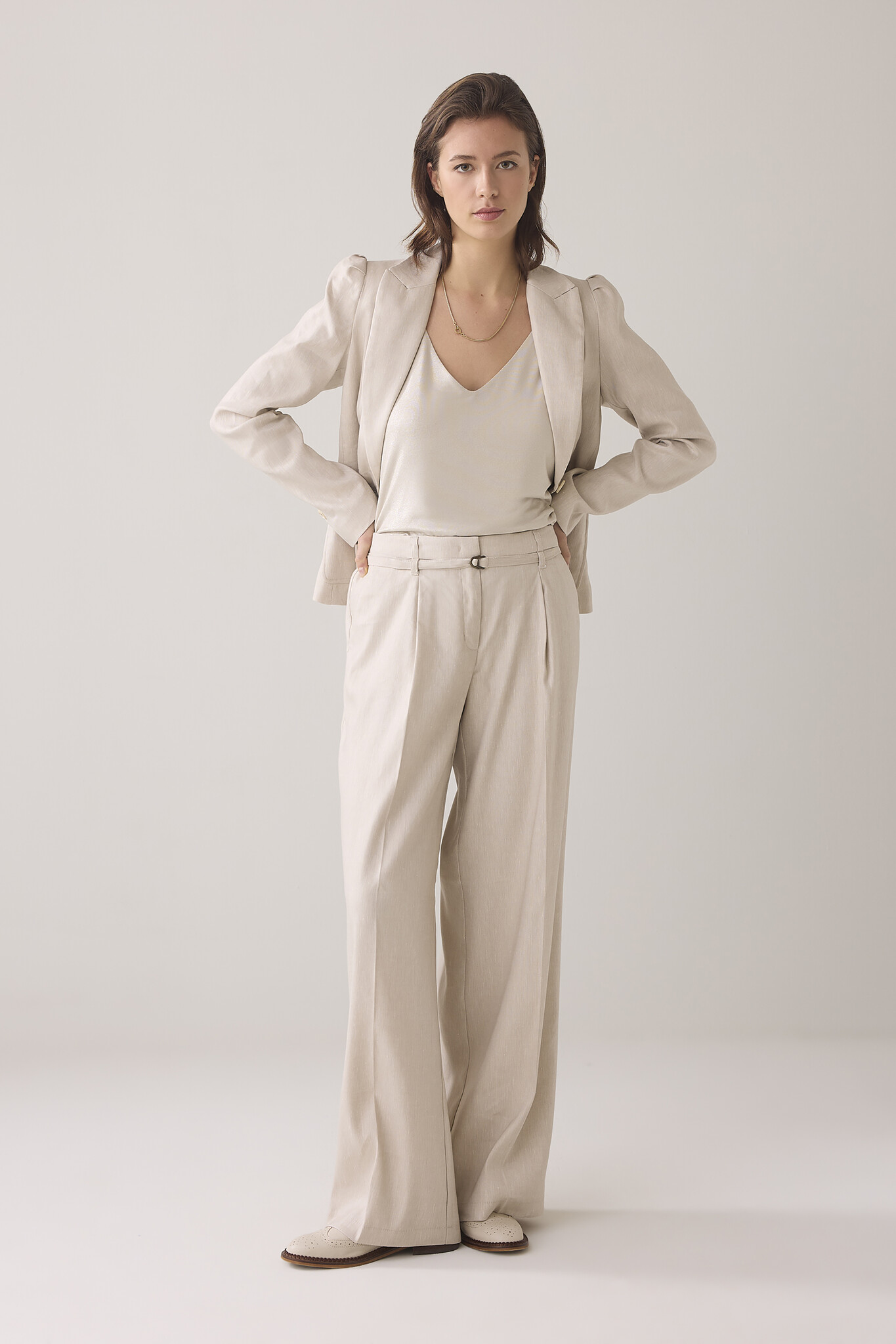 https://cdn.webshopapp.com/shops/223274/files/474162969/file.jpg
