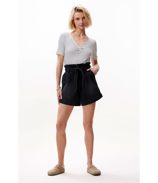 Catwalk Junkie 2302084401 Denim shorts