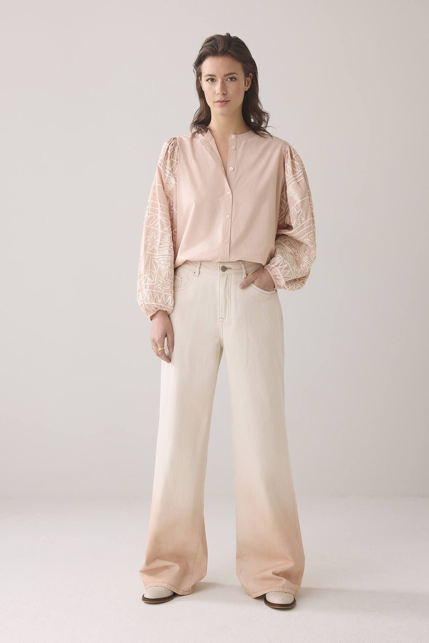https://cdn.webshopapp.com/shops/223274/files/474186210/file.jpg