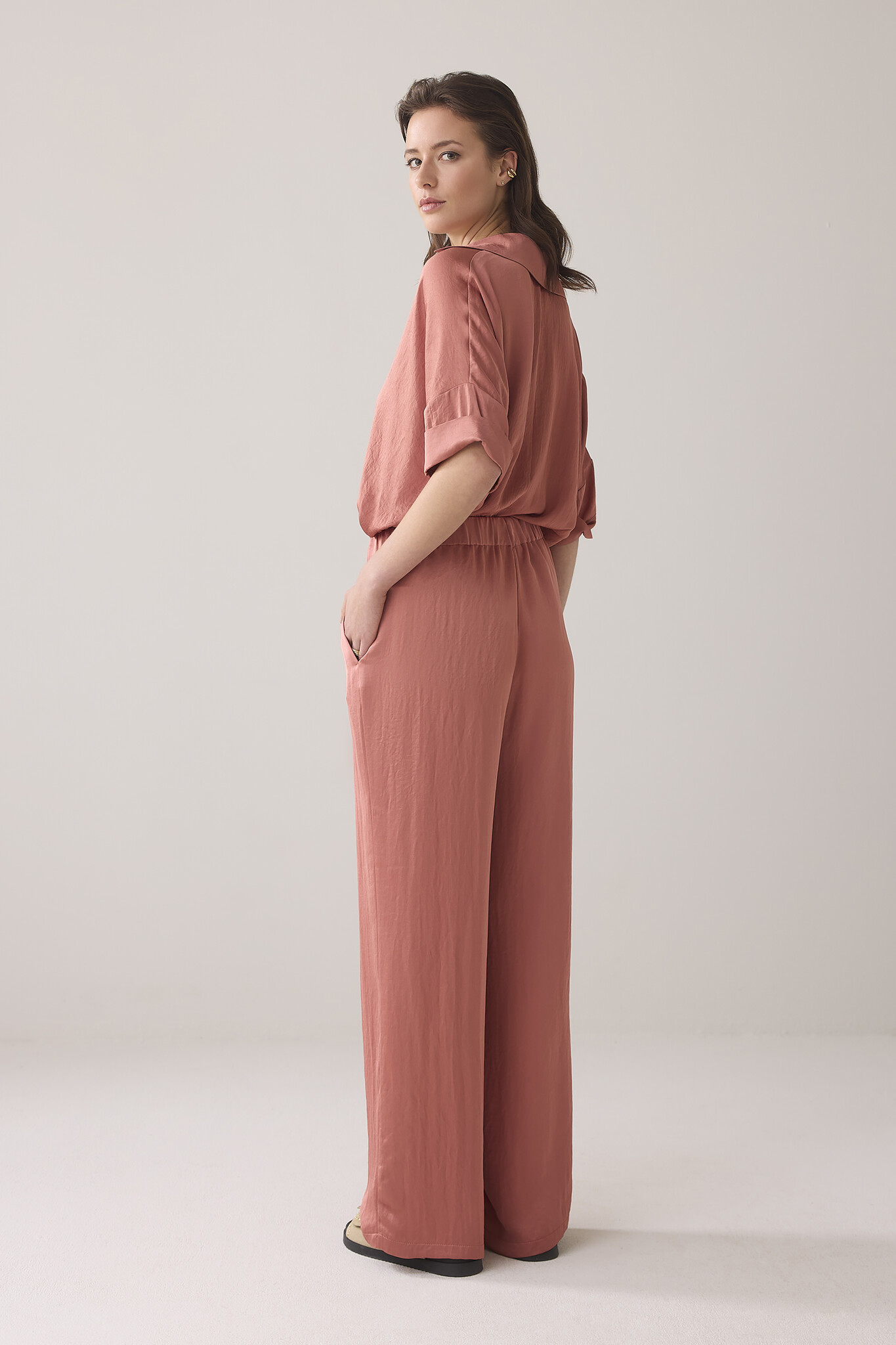 https://cdn.webshopapp.com/shops/223274/files/474192665/file.jpg