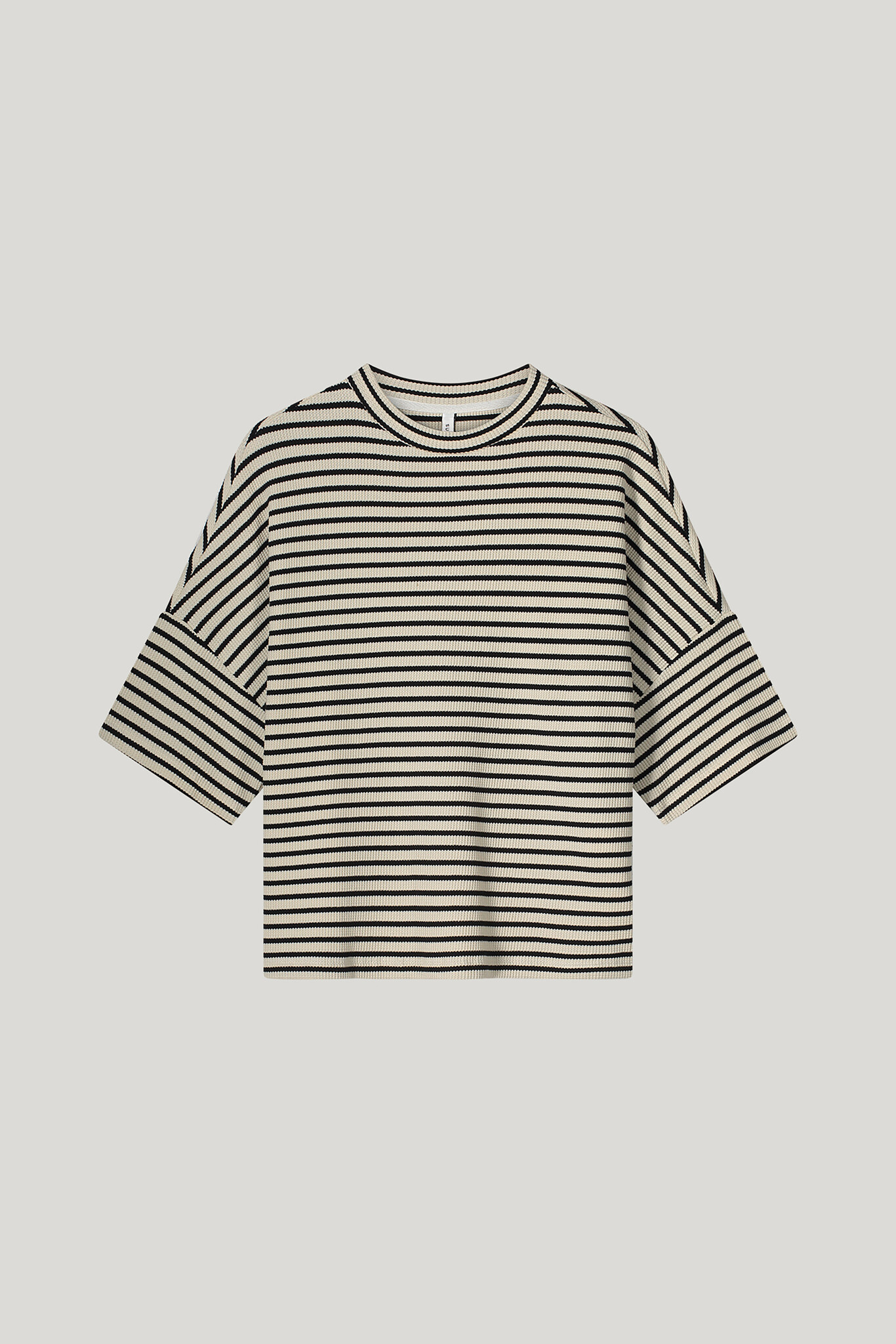 https://cdn.webshopapp.com/shops/223274/files/474194357/file.jpg