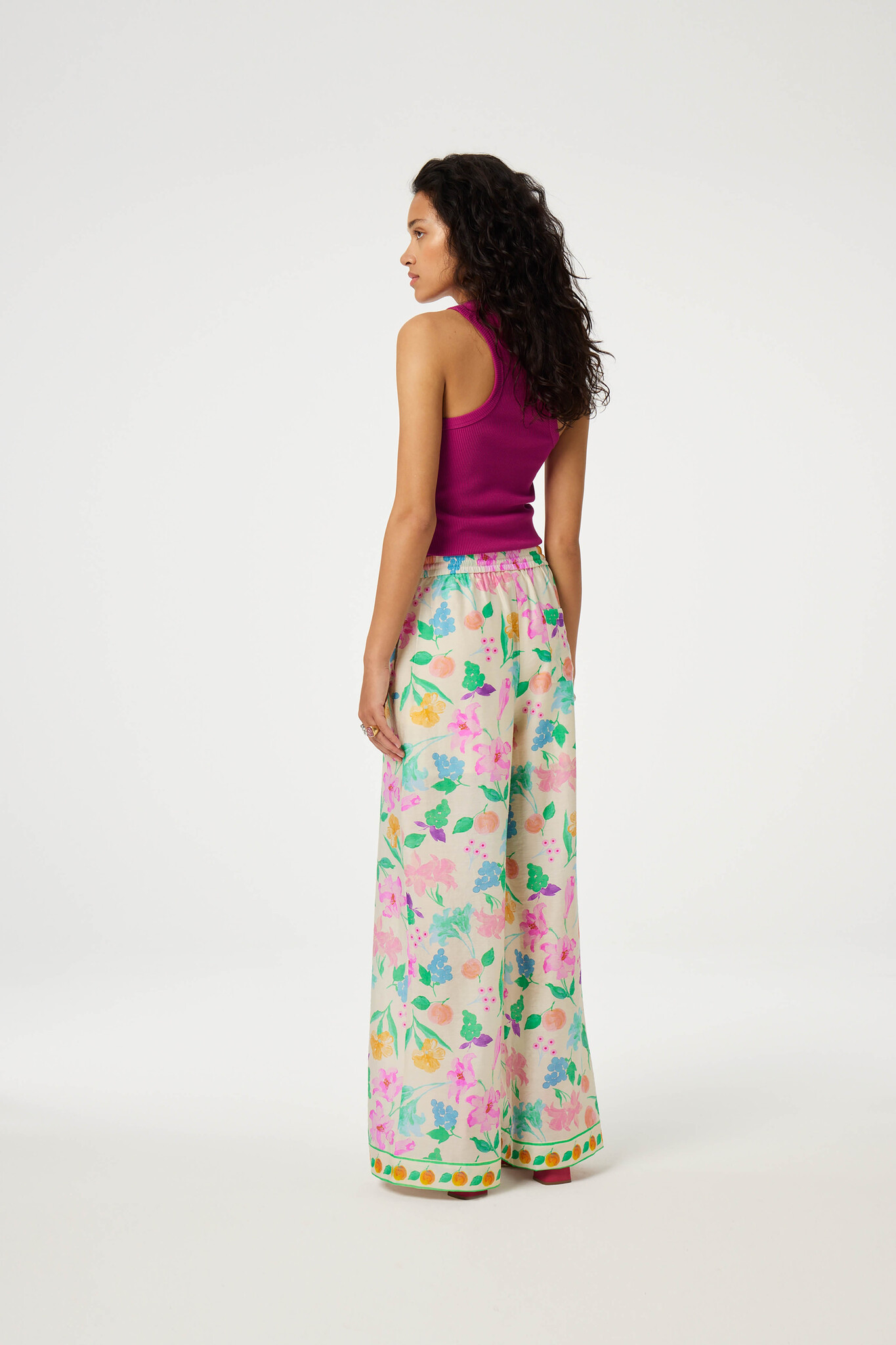 https://cdn.webshopapp.com/shops/223274/files/474831288/file.jpg