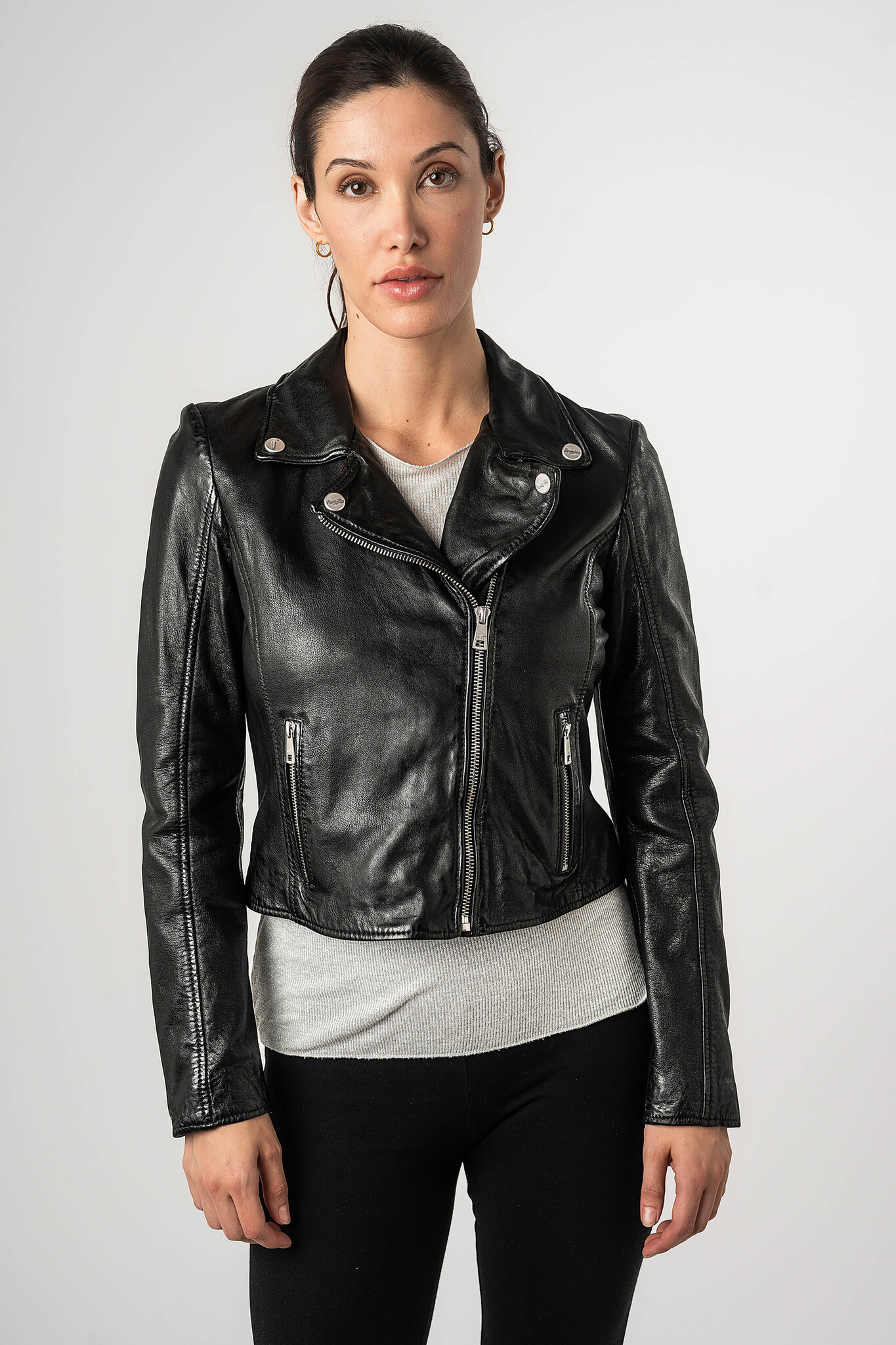 https://cdn.webshopapp.com/shops/223274/files/474832350/file.jpg