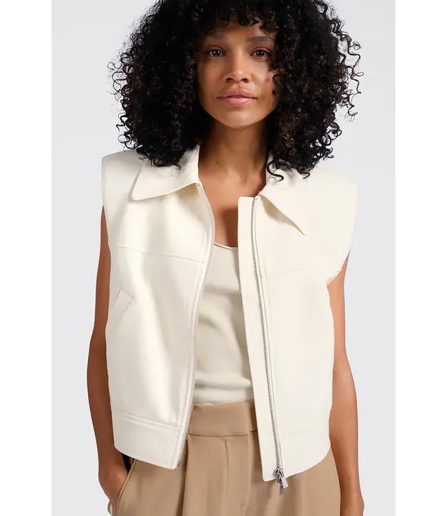Yaya Sleeveless cropped jacket