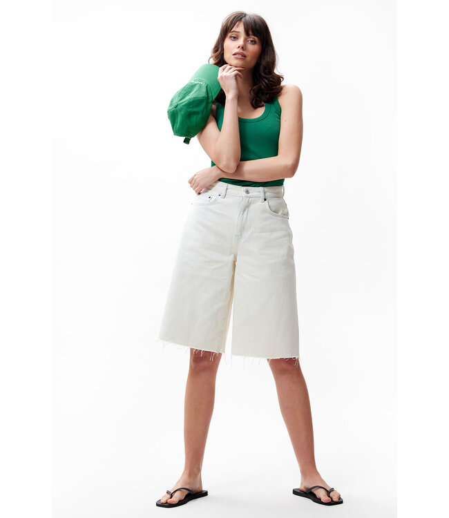 Catwalk Junkie 2502023815 Loose fit bleached jorts