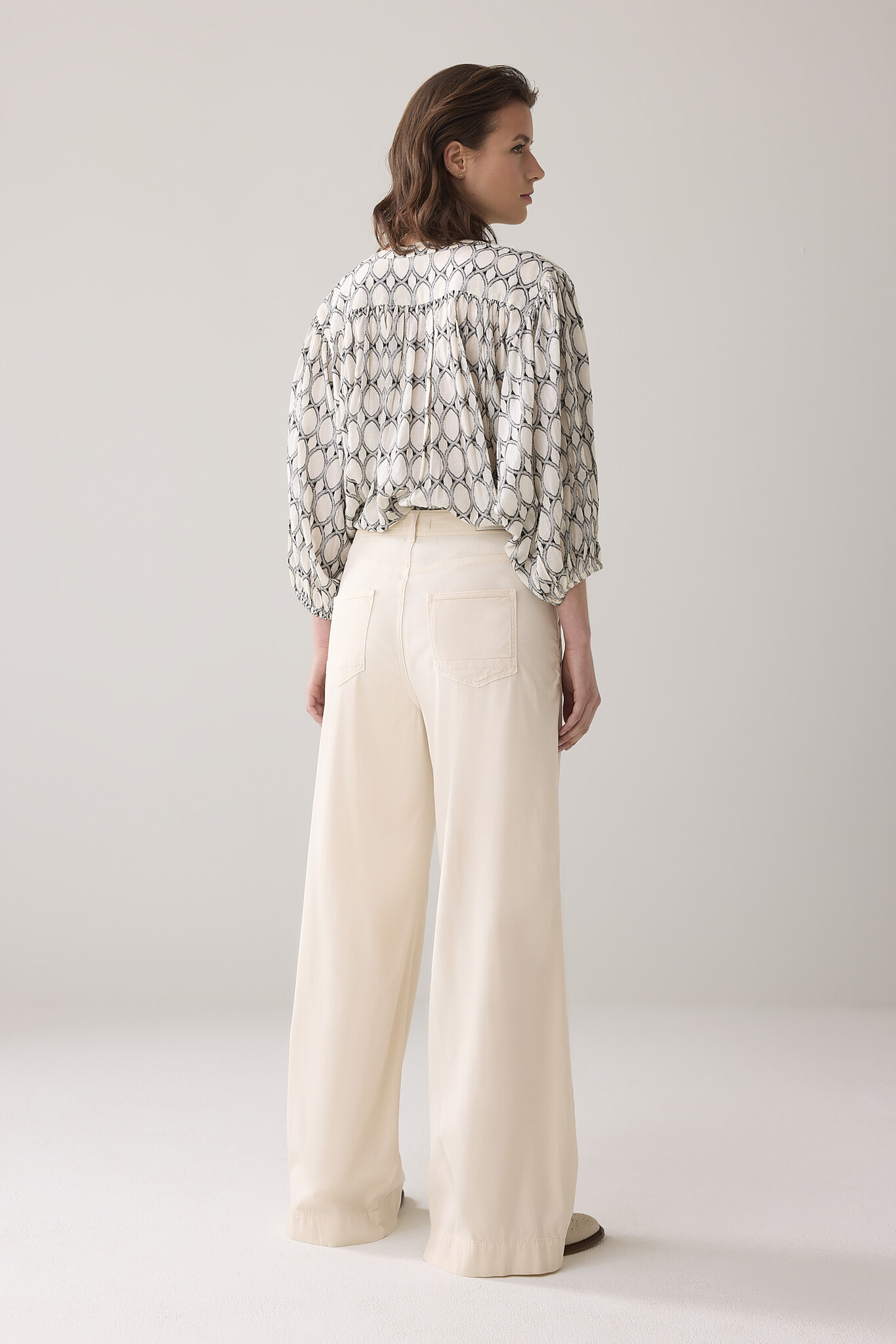 https://cdn.webshopapp.com/shops/223274/files/475160034/file.jpg