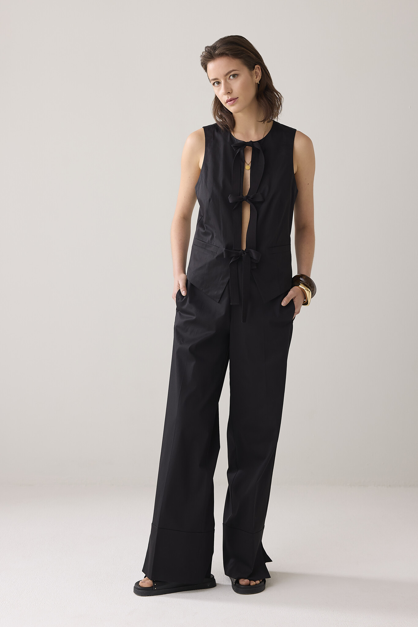 https://cdn.webshopapp.com/shops/223274/files/475192718/file.jpg