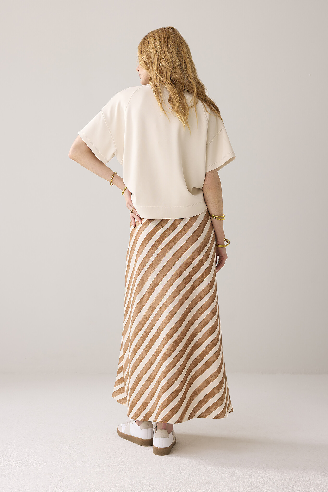 https://cdn.webshopapp.com/shops/223274/files/475192815/file.jpg