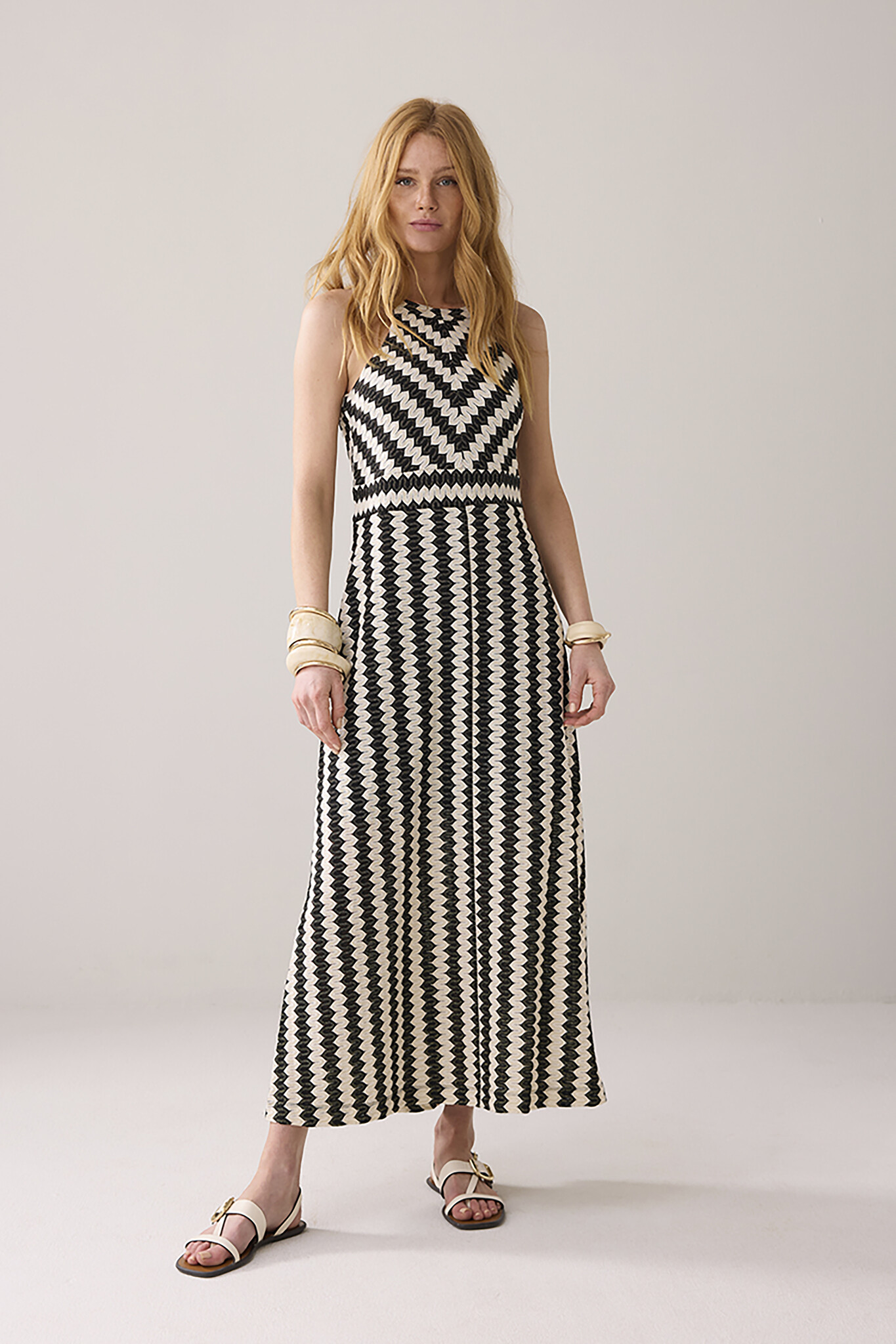 https://cdn.webshopapp.com/shops/223274/files/475696661/file.jpg