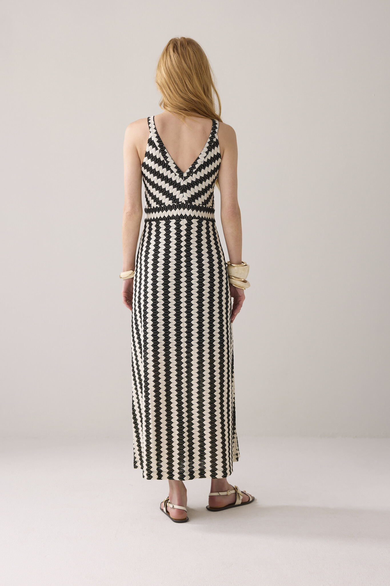 https://cdn.webshopapp.com/shops/223274/files/475696666/file.jpg