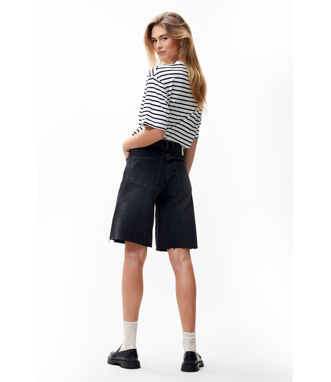 Catwalk Junkie 2502023819 Loose fit jorts