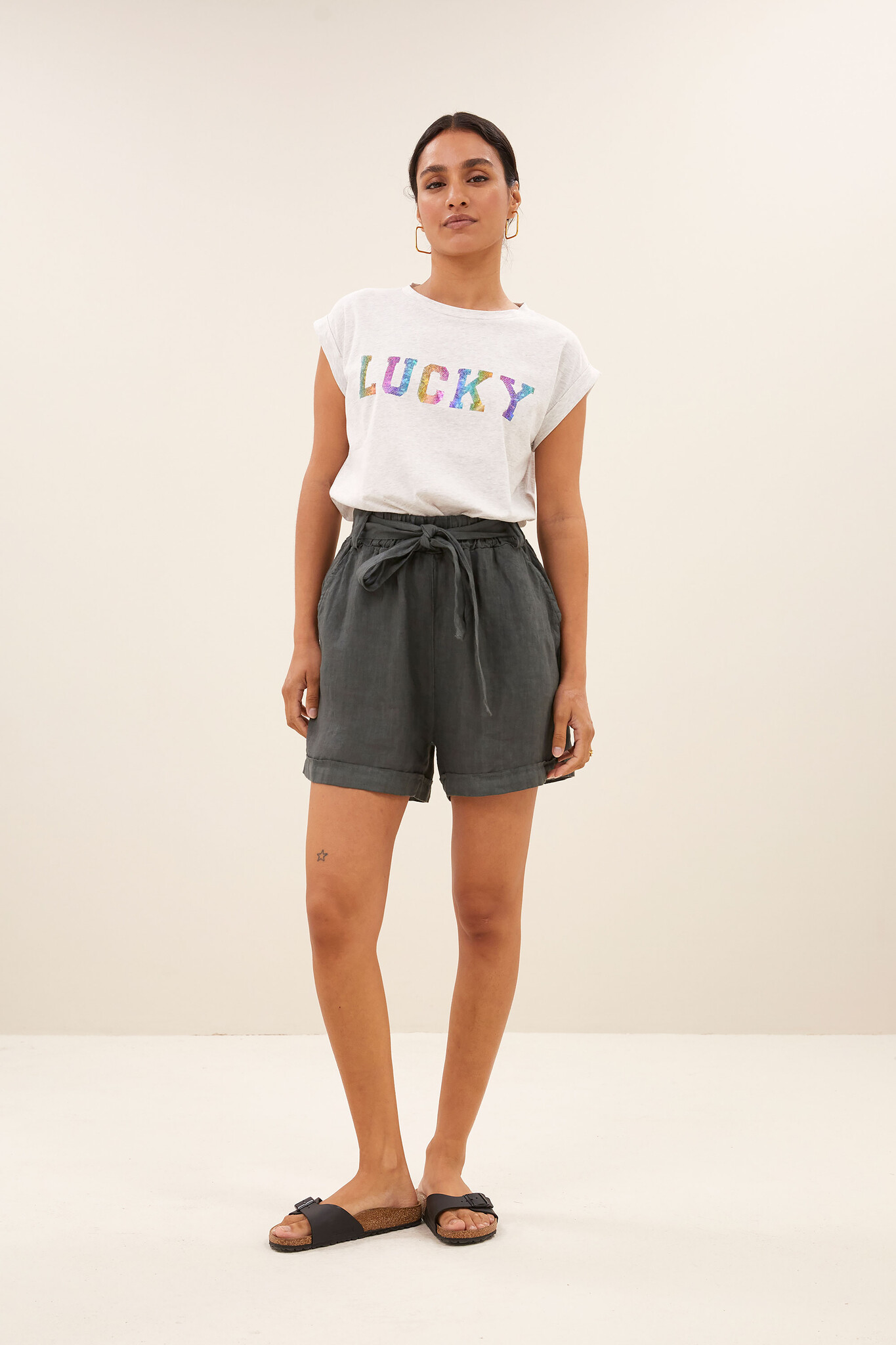 https://cdn.webshopapp.com/shops/223274/files/475842347/file.jpg