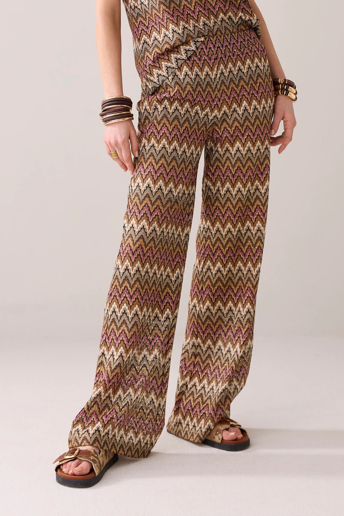 https://cdn.webshopapp.com/shops/223274/files/476285216/file.jpg