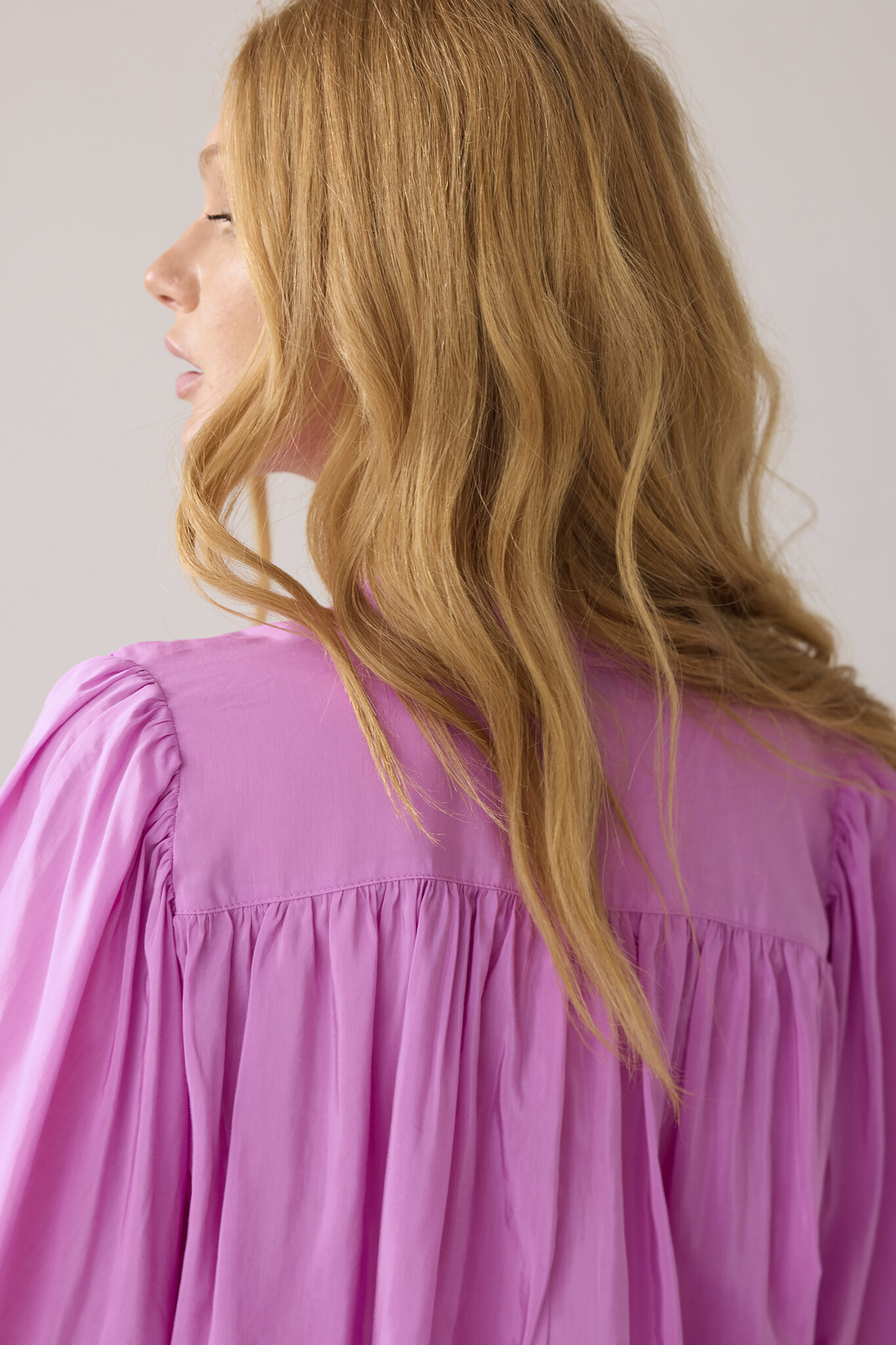 https://cdn.webshopapp.com/shops/223274/files/476378909/file.jpg