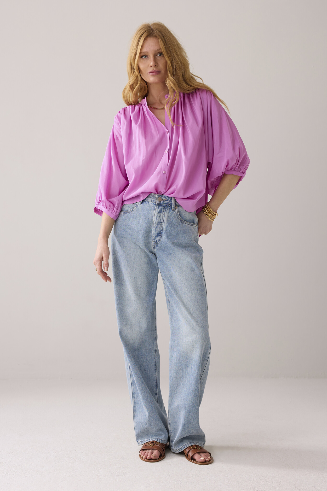 https://cdn.webshopapp.com/shops/223274/files/476378918/file.jpg