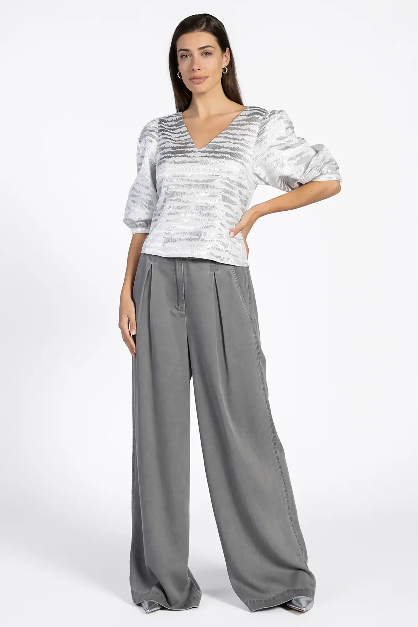 https://cdn.webshopapp.com/shops/223274/files/476383929/file.jpg