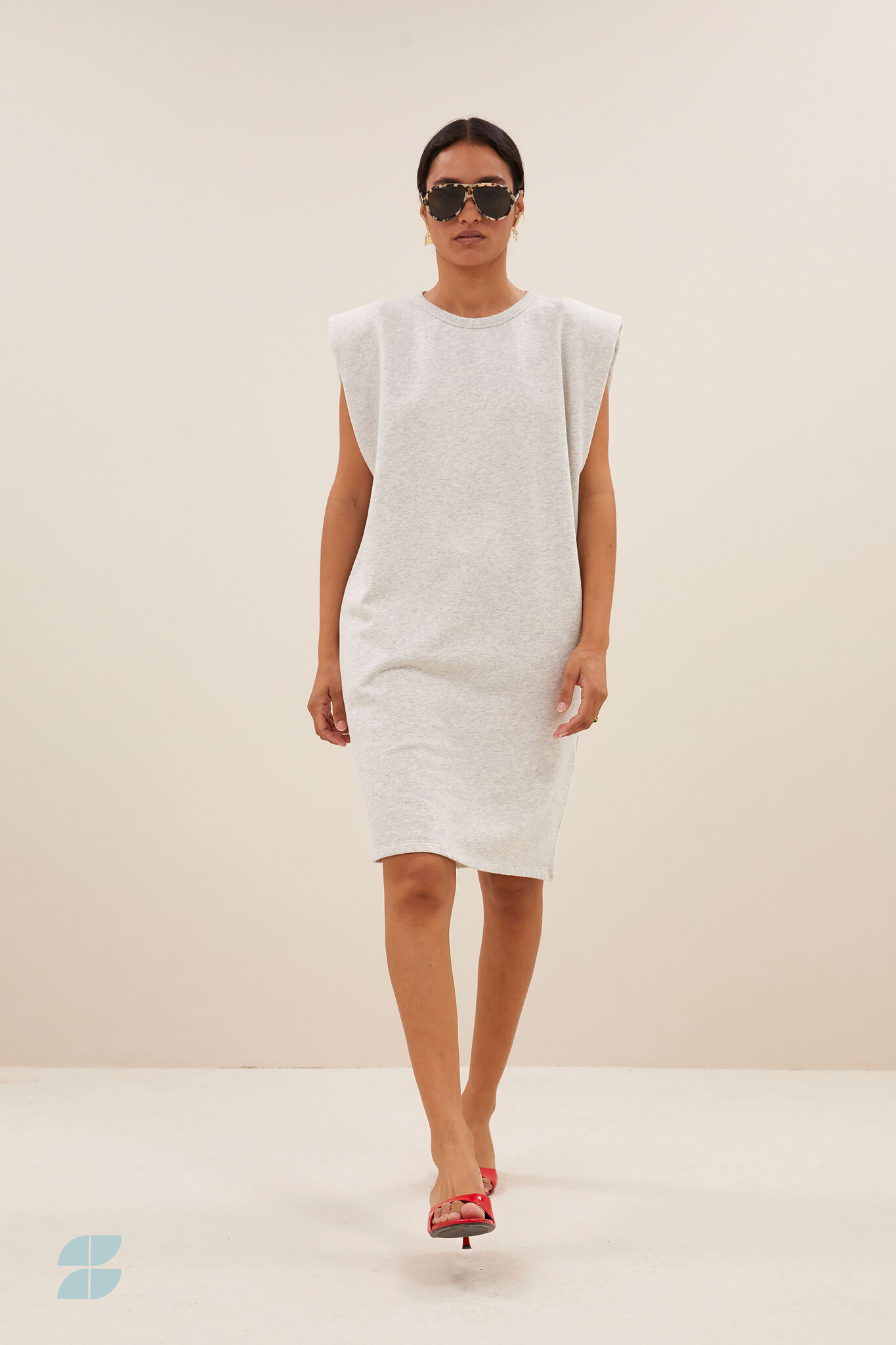 https://cdn.webshopapp.com/shops/223274/files/476652449/file.jpg