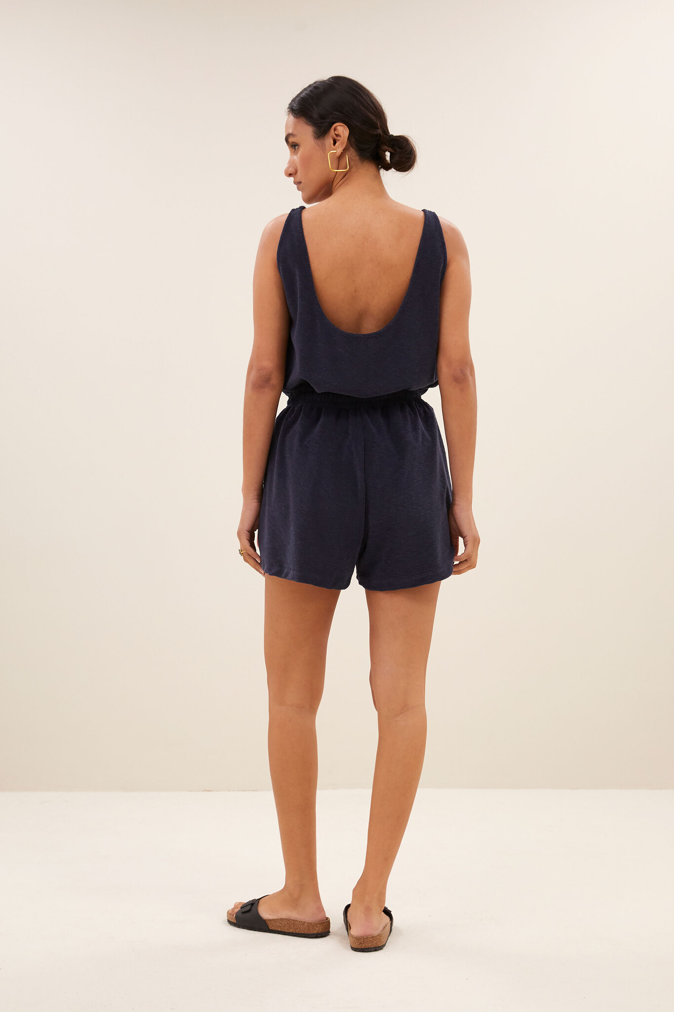 https://cdn.webshopapp.com/shops/223274/files/476654457/file.jpg