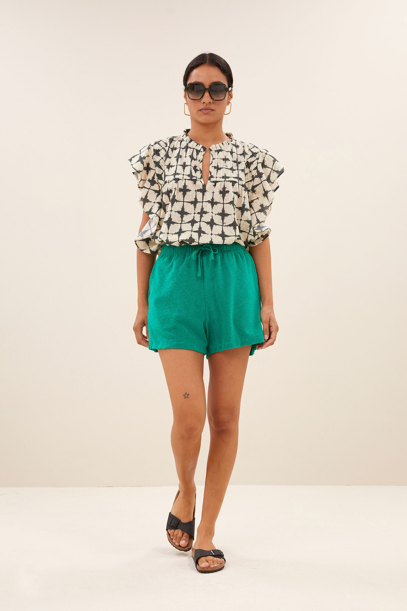 https://cdn.webshopapp.com/shops/223274/files/476655780/file.jpg