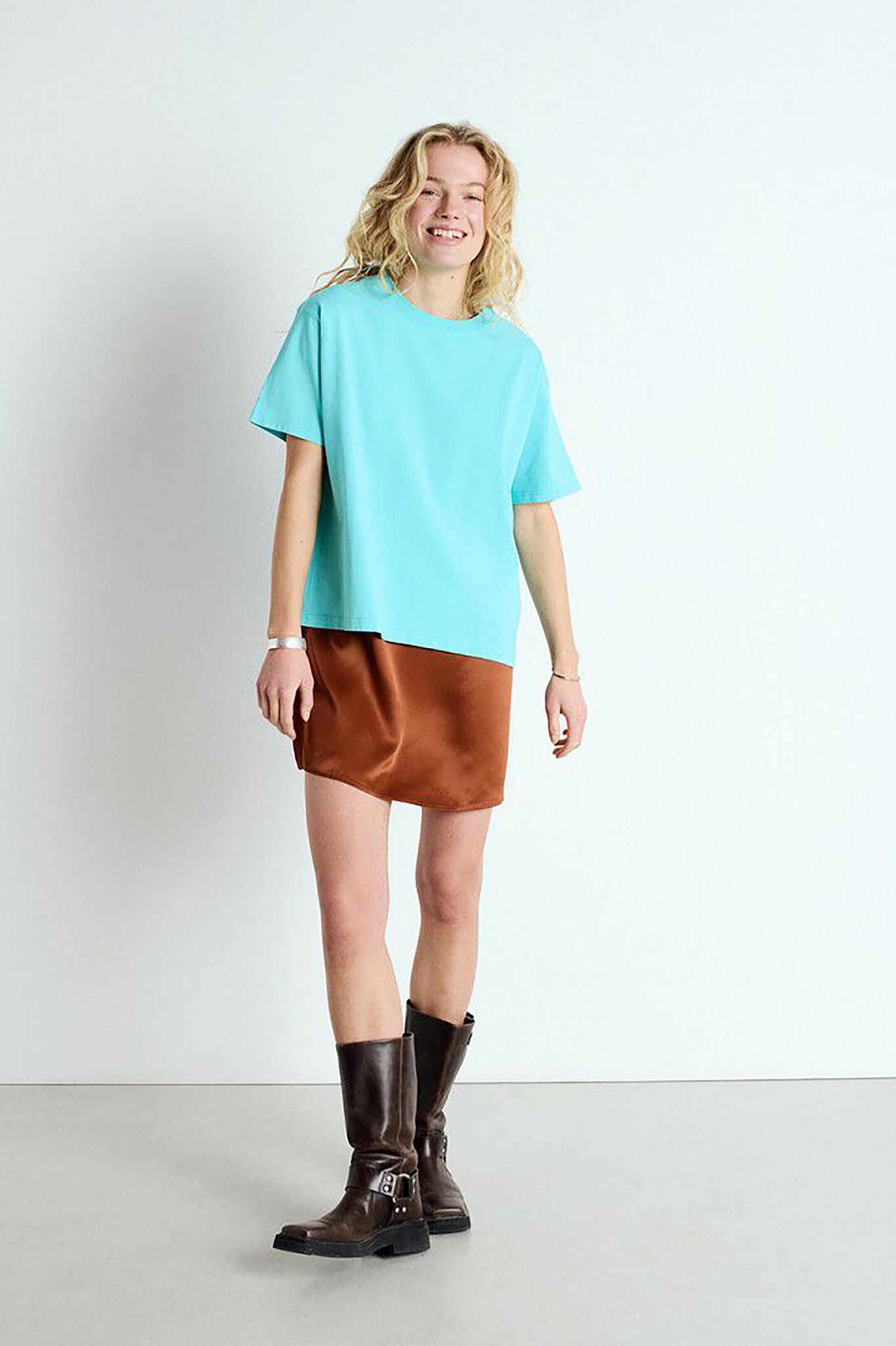 https://cdn.webshopapp.com/shops/223274/files/476745146/file.jpg