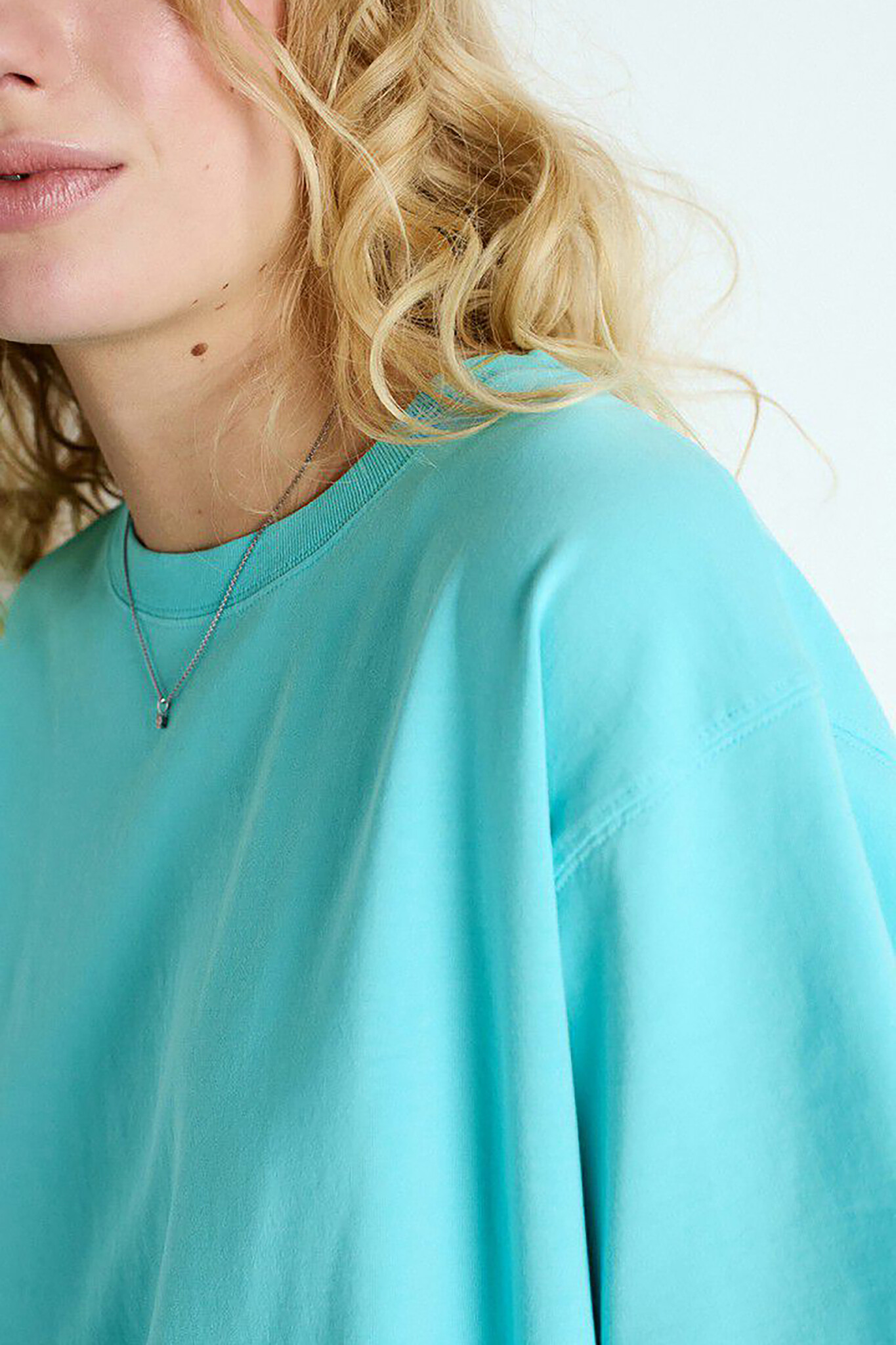 https://cdn.webshopapp.com/shops/223274/files/476745149/file.jpg