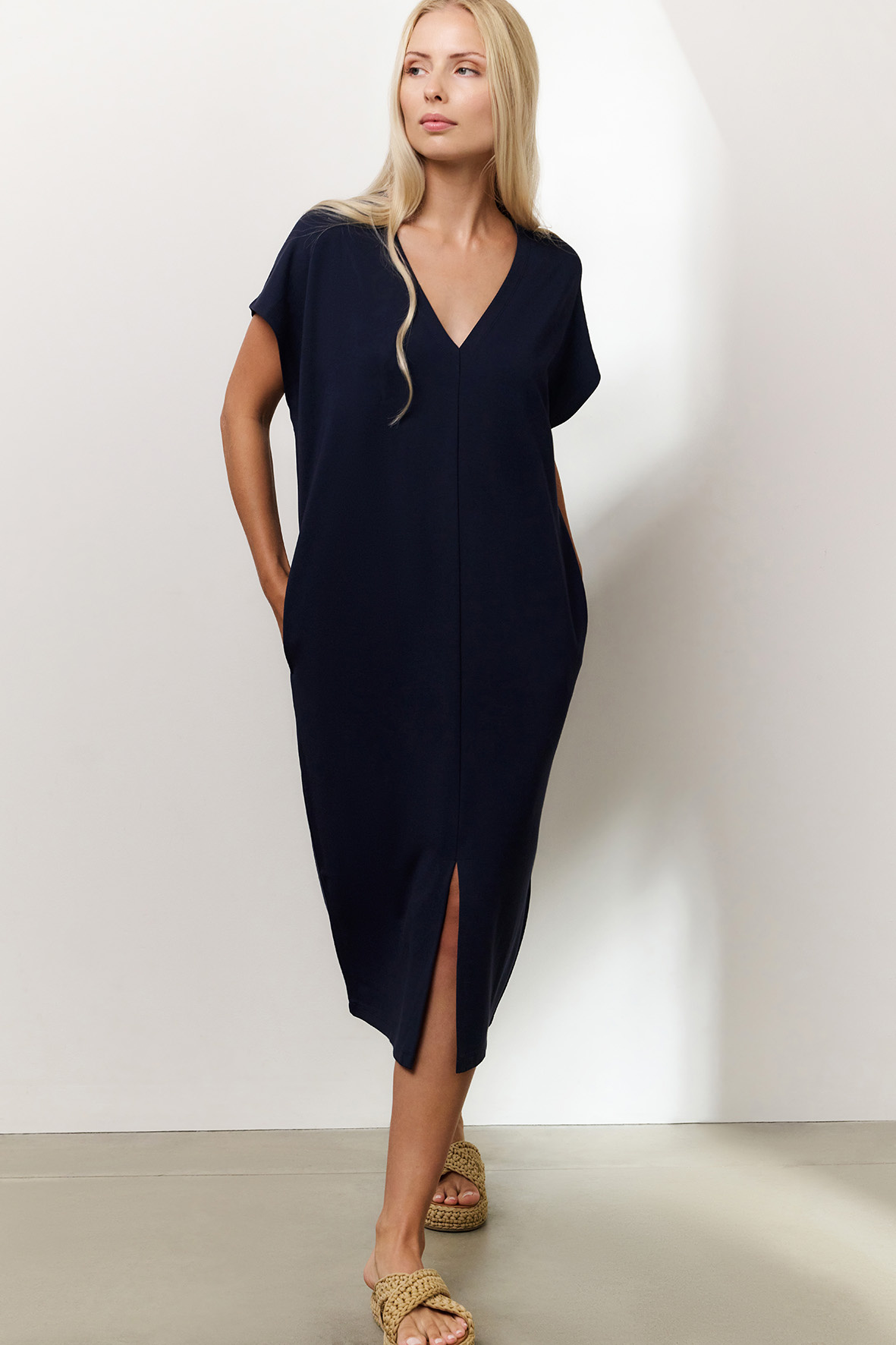 https://cdn.webshopapp.com/shops/223274/files/478066496/file.jpg