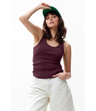 Catwalk Junkie Scoop neck rib singlet