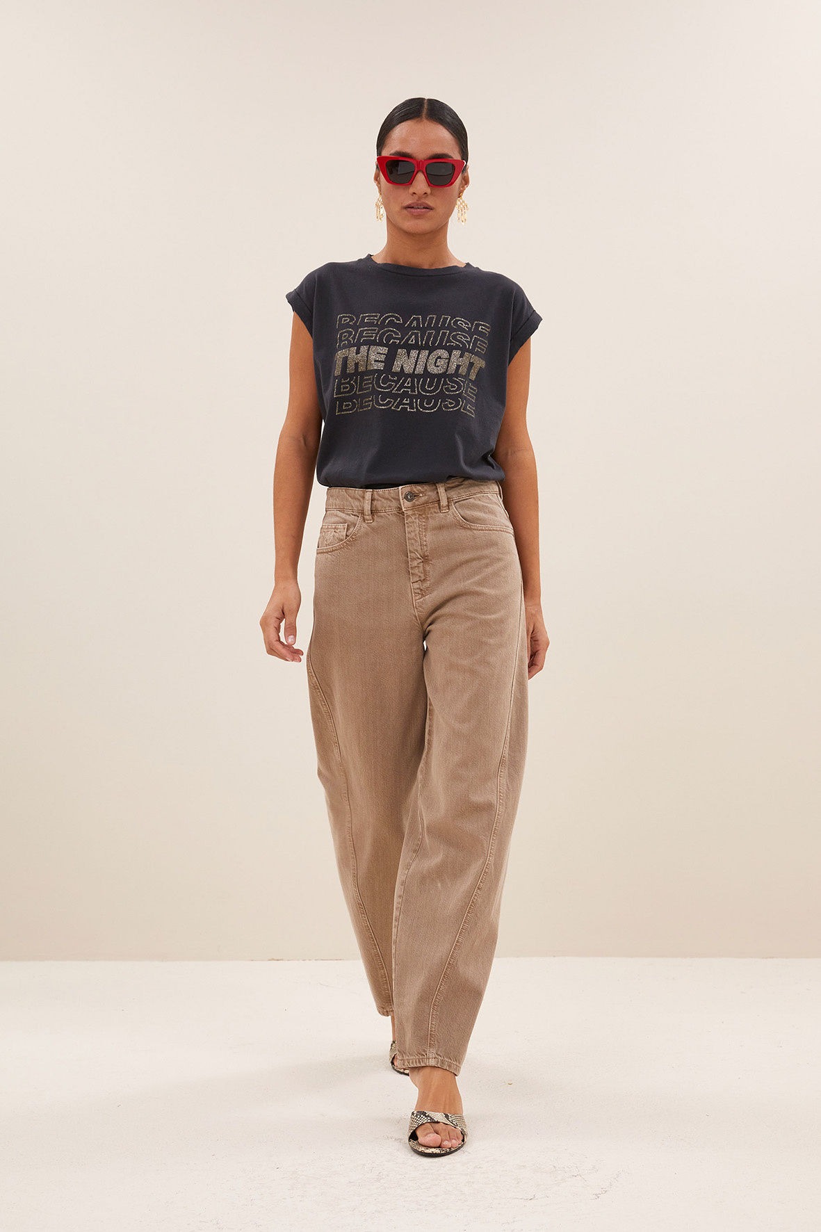 https://cdn.webshopapp.com/shops/223274/files/478379098/file.jpg