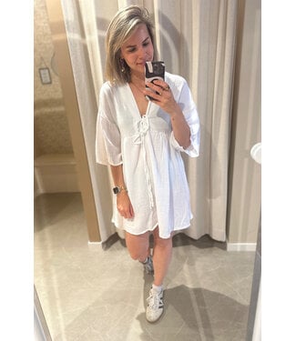 VROUW Limited Dress whit flared sleeve