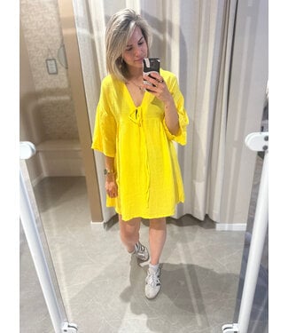 VROUW Limited Dress whit flared sleeve
