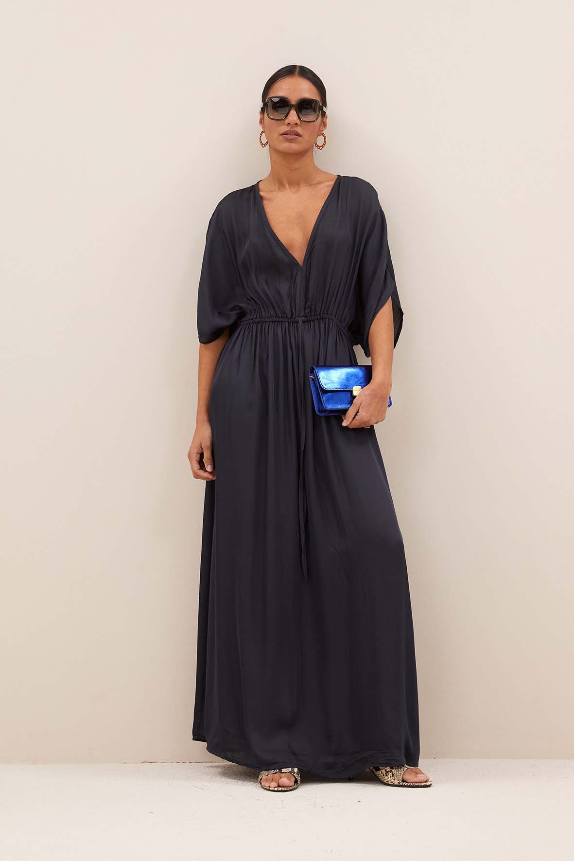 https://cdn.webshopapp.com/shops/223274/files/478703831/file.jpg