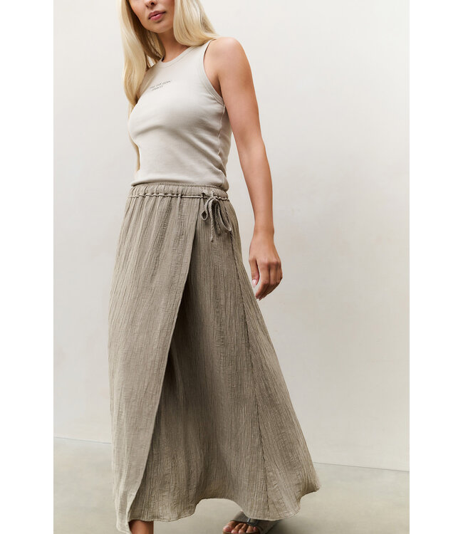 Yaya Midi skirt with wrap-over look
