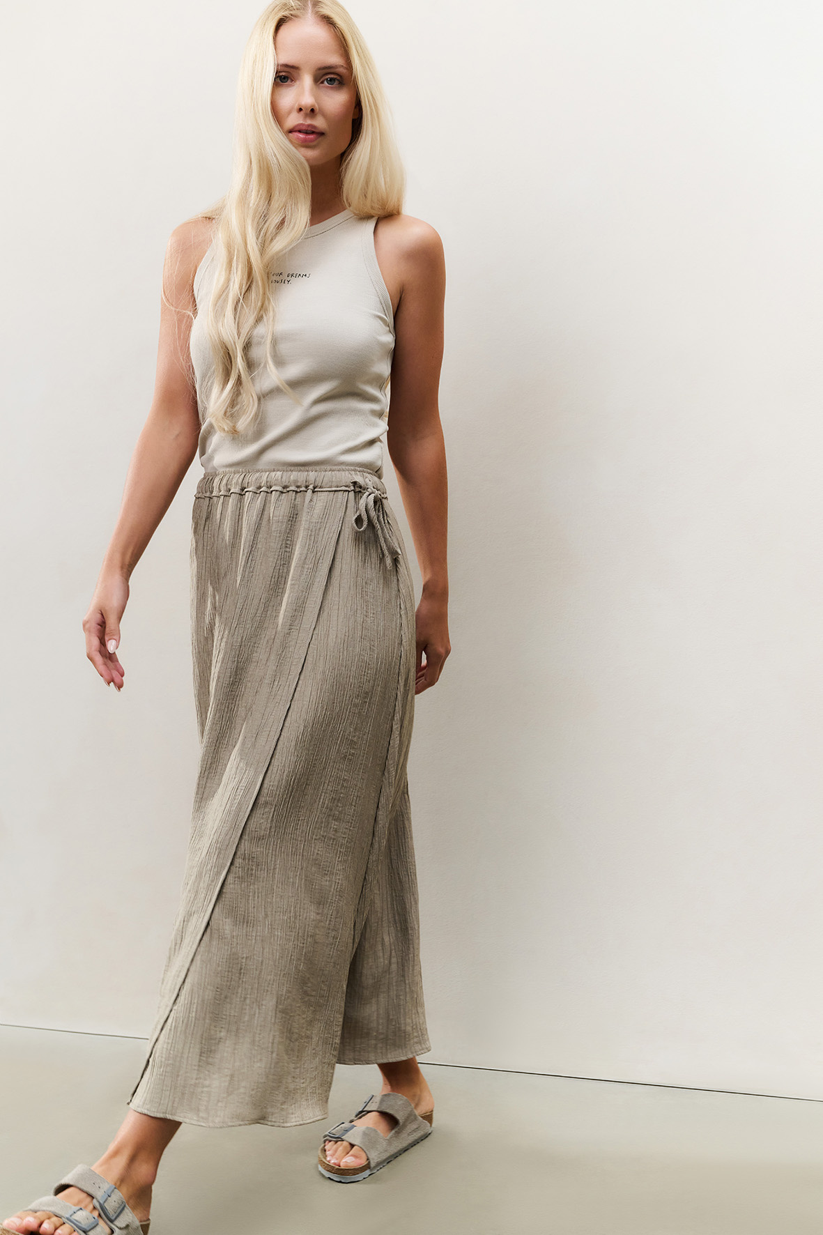 https://cdn.webshopapp.com/shops/223274/files/478704294/file.jpg