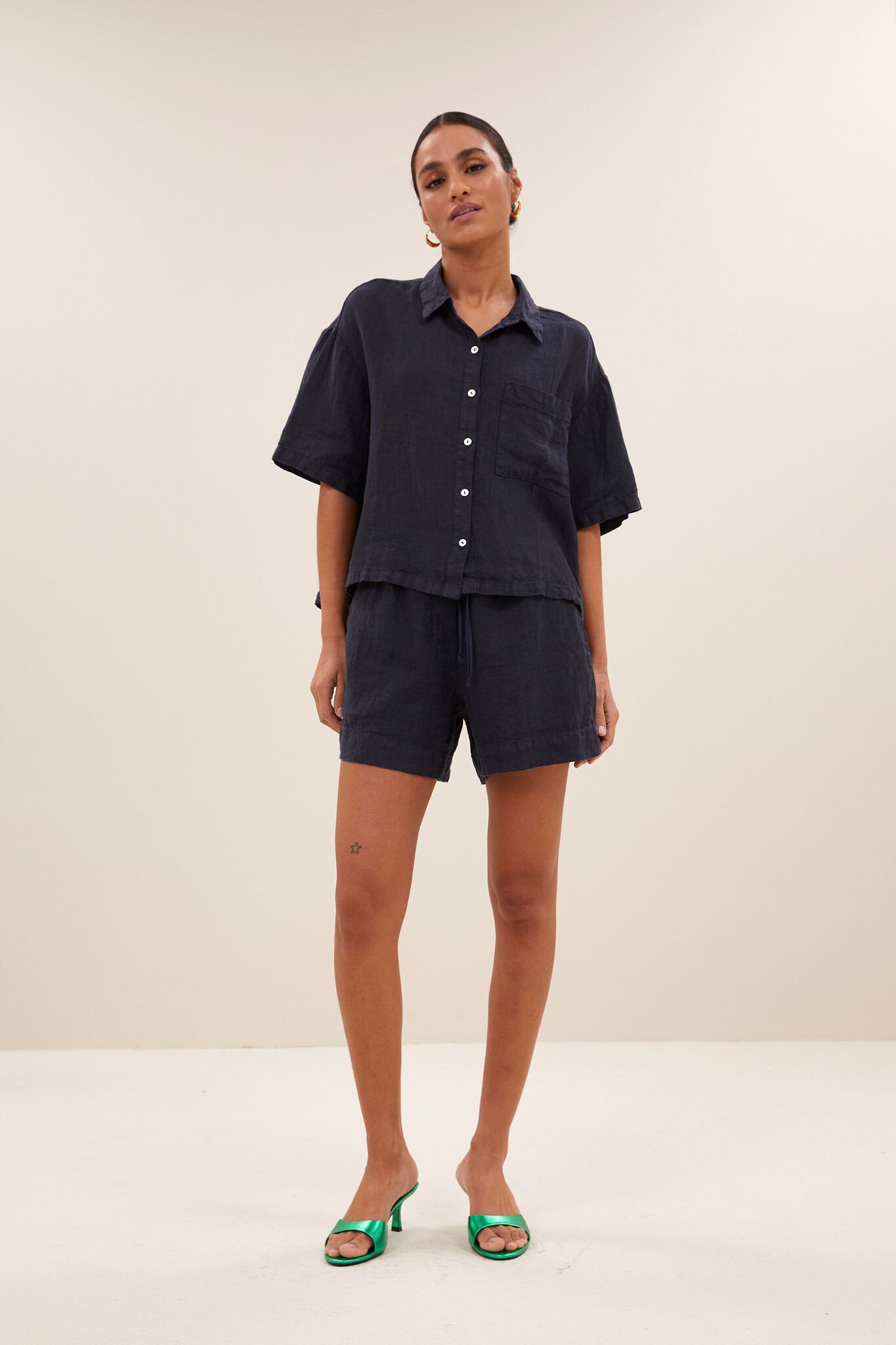 https://cdn.webshopapp.com/shops/223274/files/478960637/file.jpg
