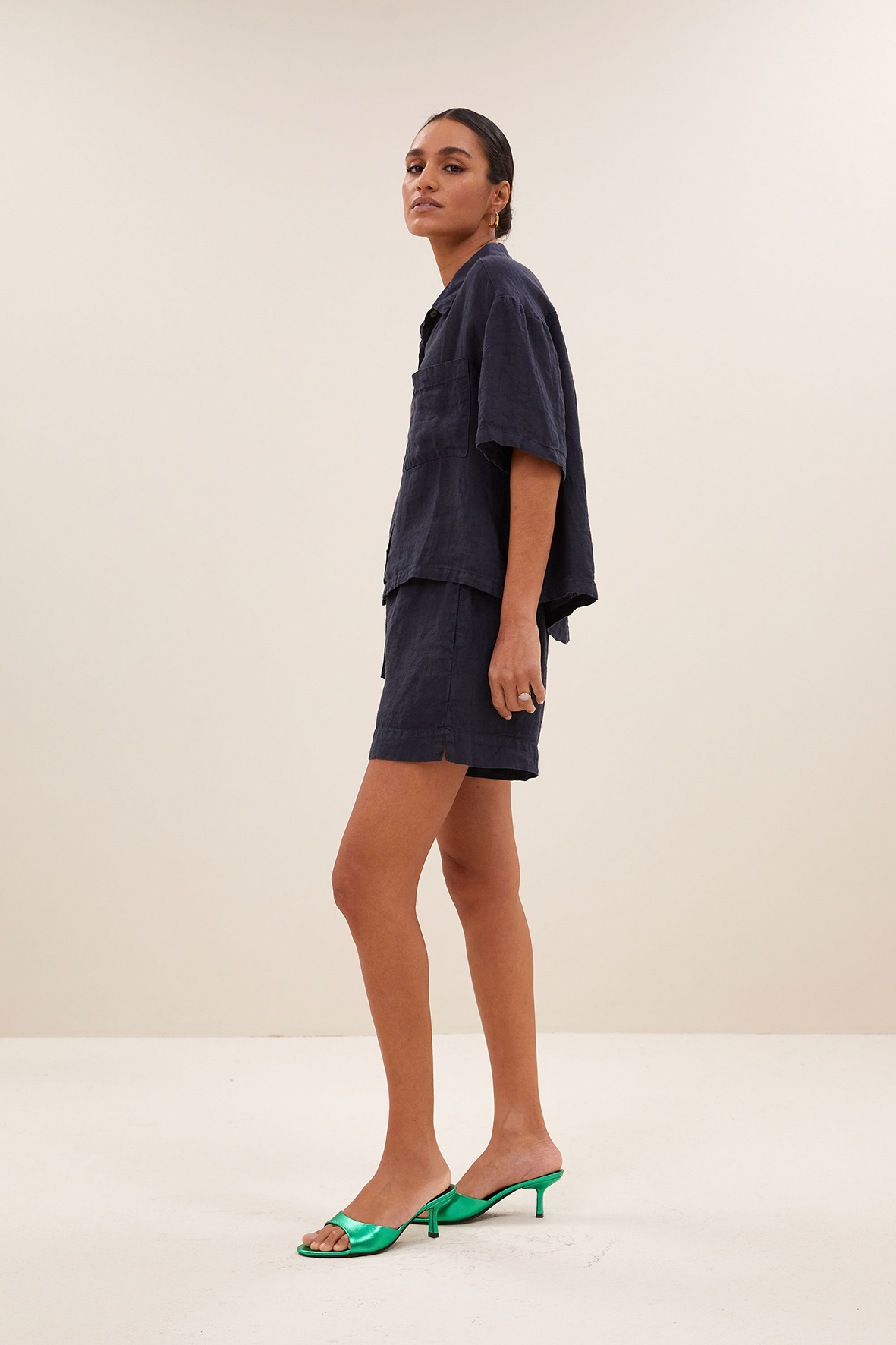 https://cdn.webshopapp.com/shops/223274/files/478960640/file.jpg