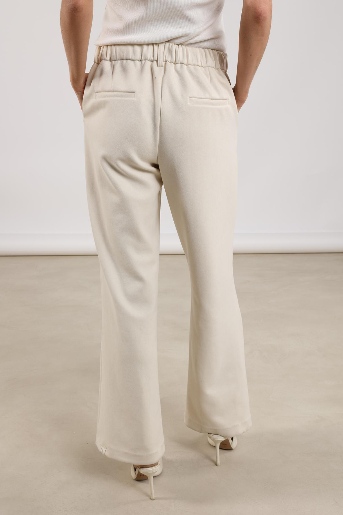 https://cdn.webshopapp.com/shops/223274/files/479210129/file.jpg