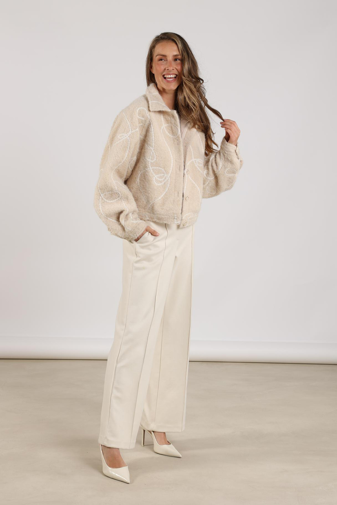 https://cdn.webshopapp.com/shops/223274/files/479210140/file.jpg