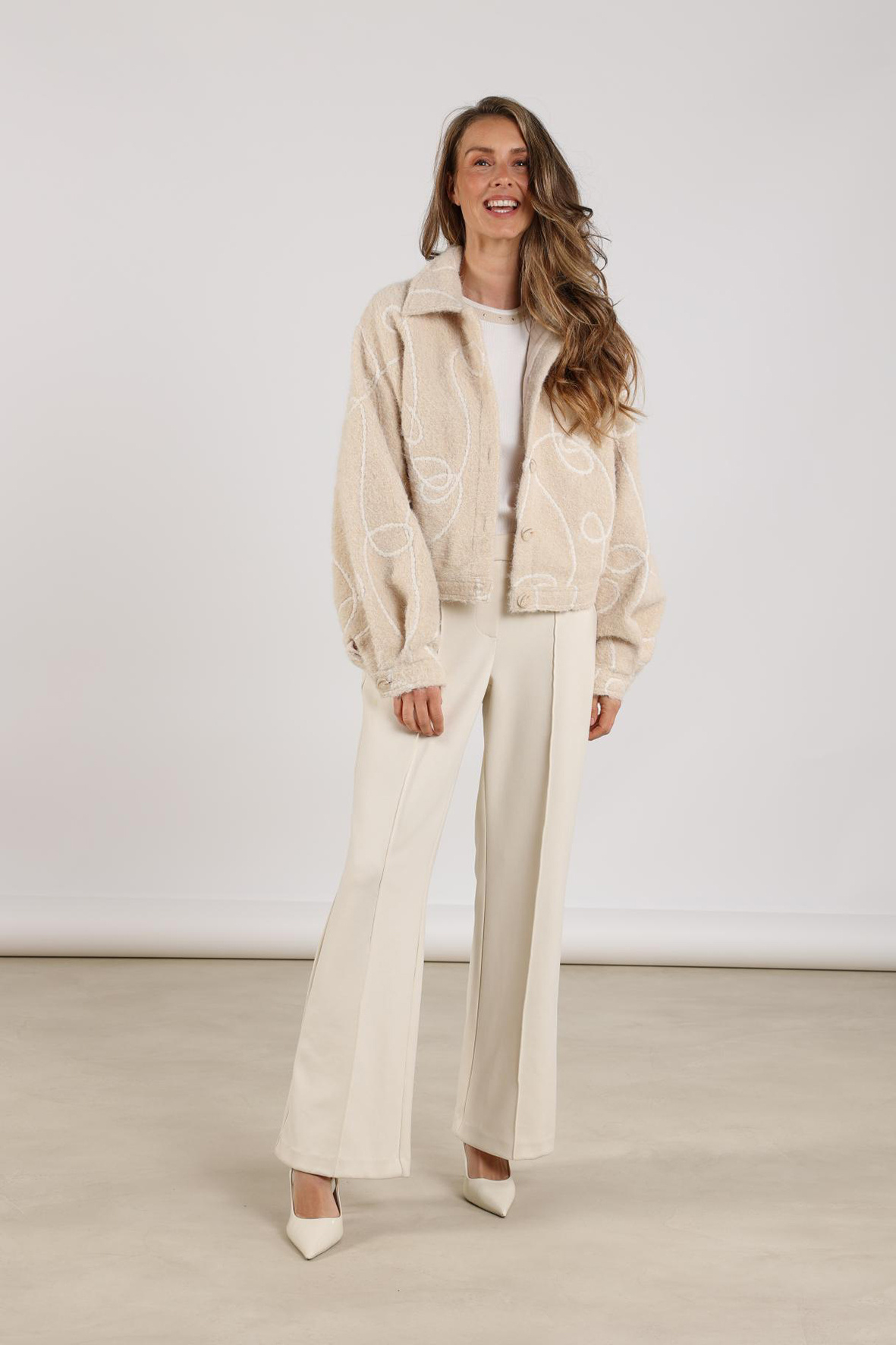 https://cdn.webshopapp.com/shops/223274/files/479210141/file.jpg