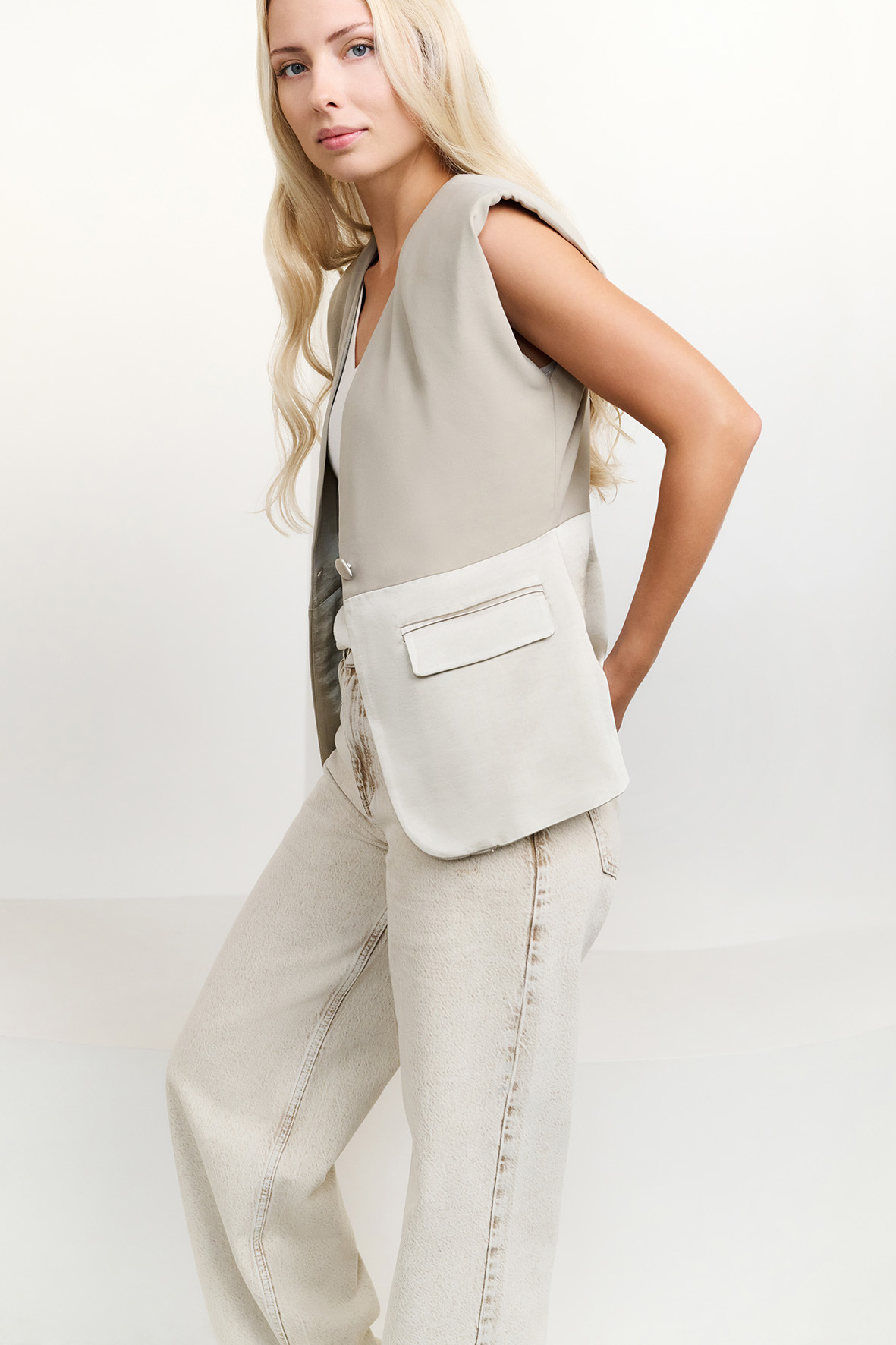https://cdn.webshopapp.com/shops/223274/files/479325188/file.jpg