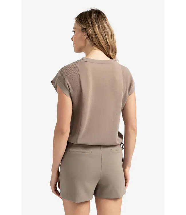 Yaya 01-000479-507 Sleeveless top with lines